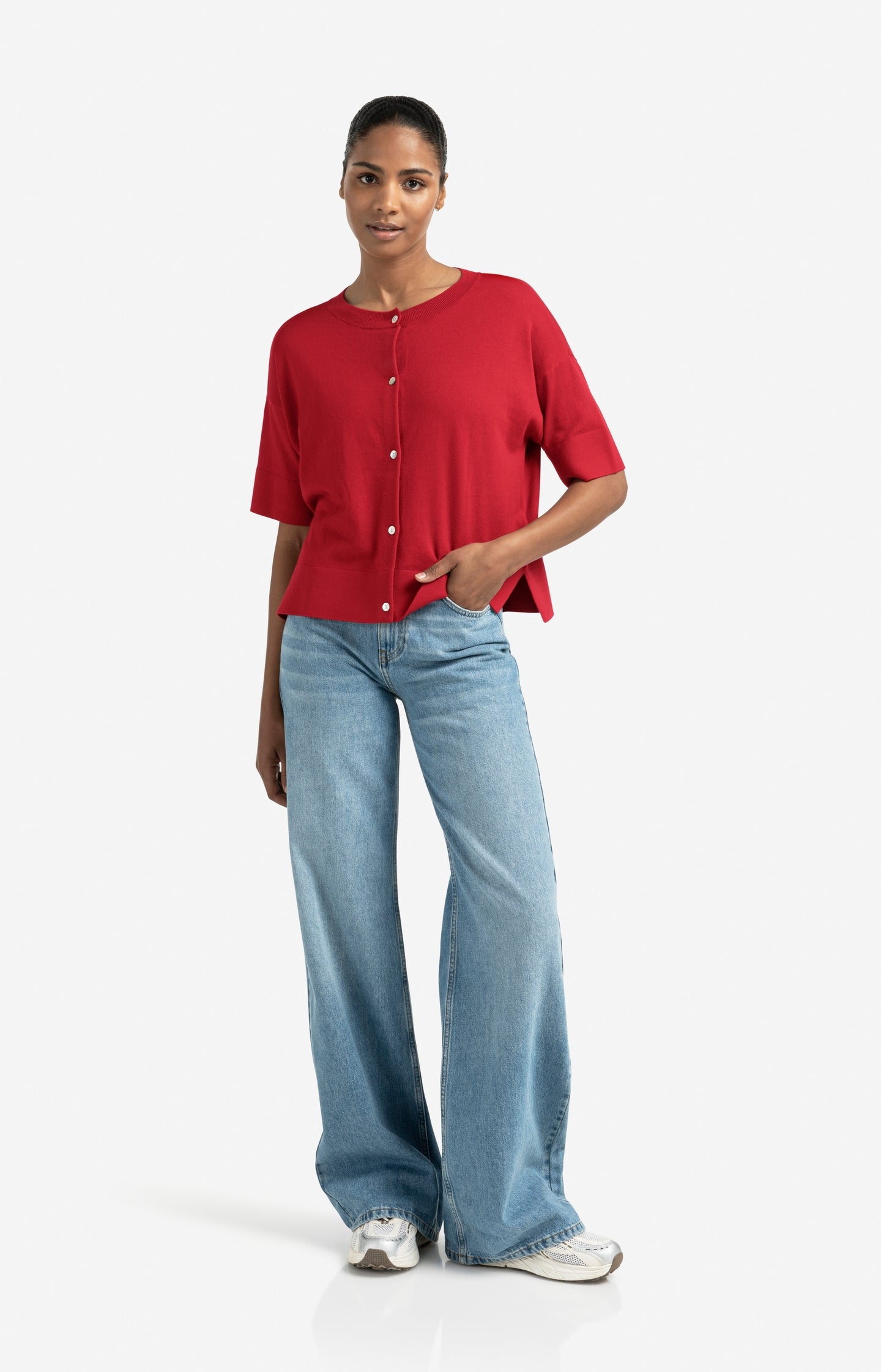 Oversized fine knit cardigan with short sleeves