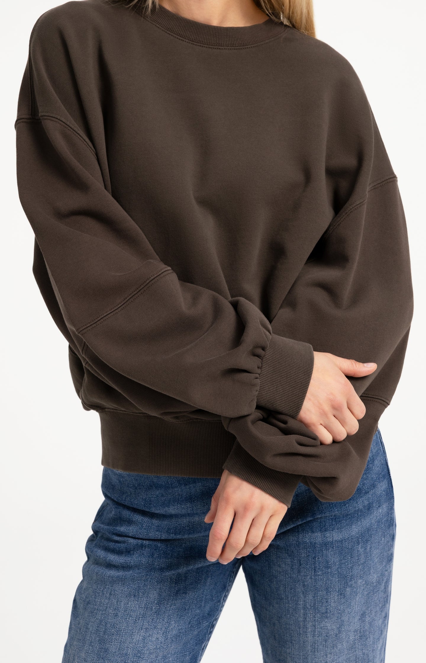 Oversized sweater with balloon sleeves and washed finish