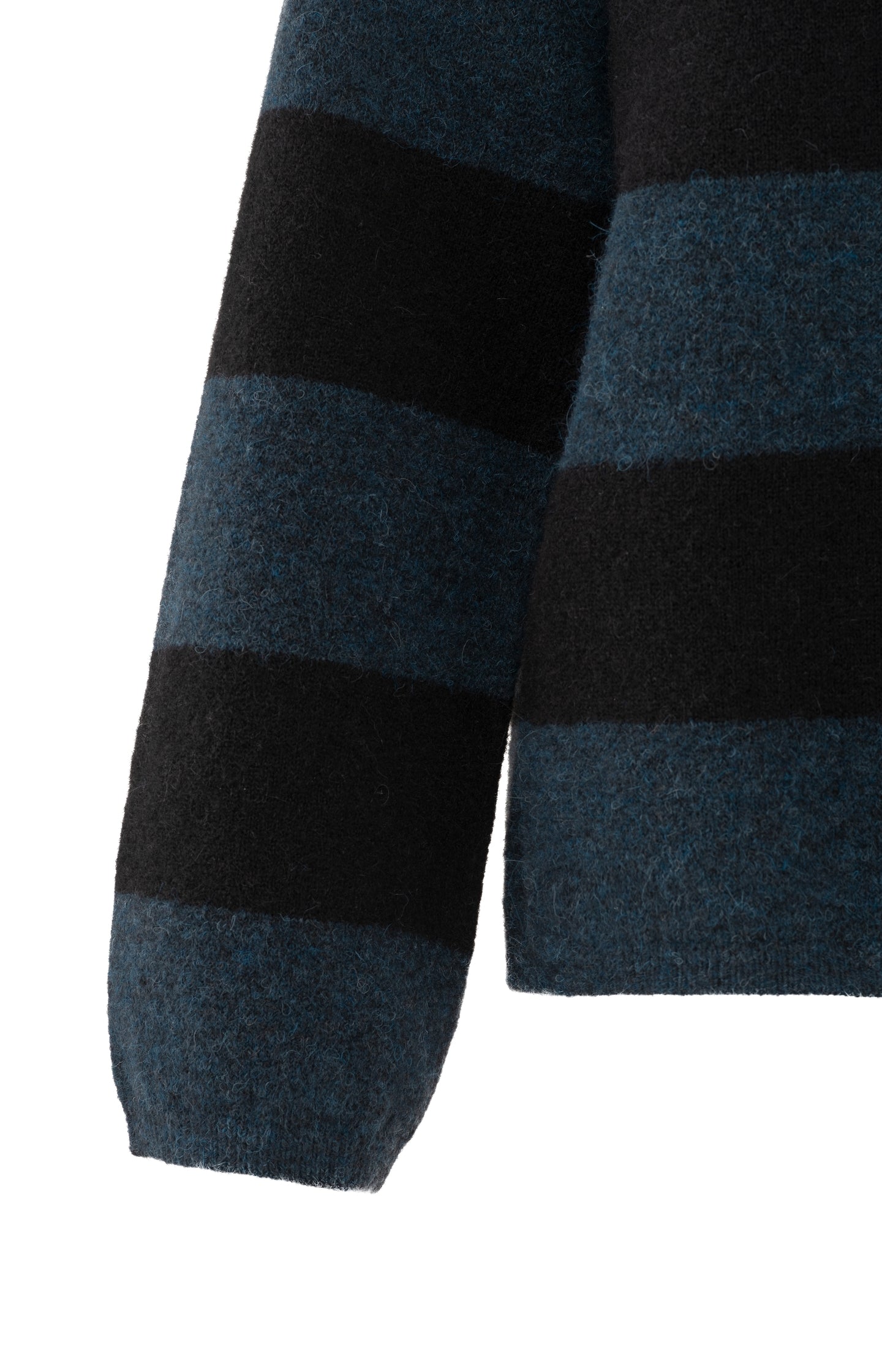 Blauw-zwarte oversized trui met brede strepen en lange mouwen – YAYA