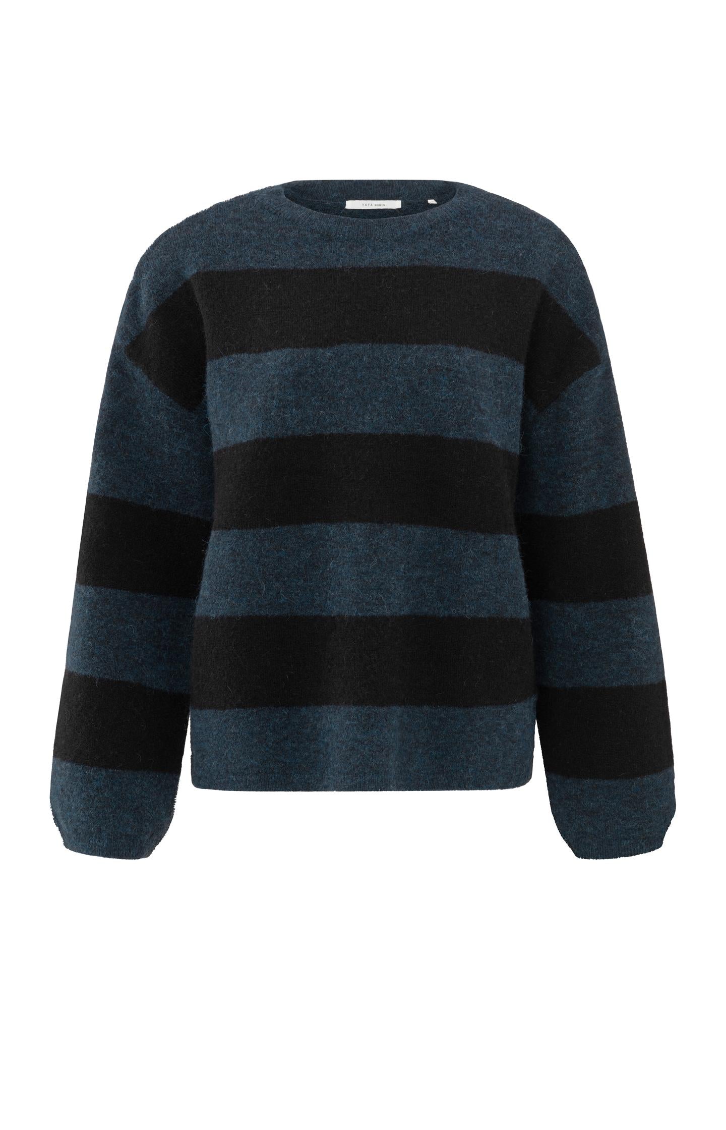 Blauw-zwarte oversized trui met brede strepen en lange mouwen – YAYA