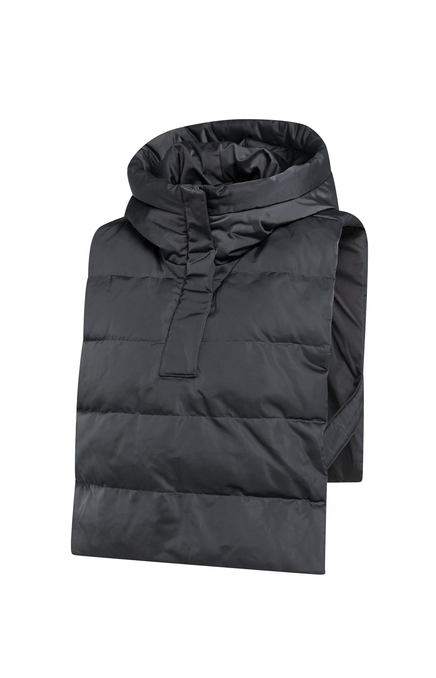 Padded bodywarmer with hood