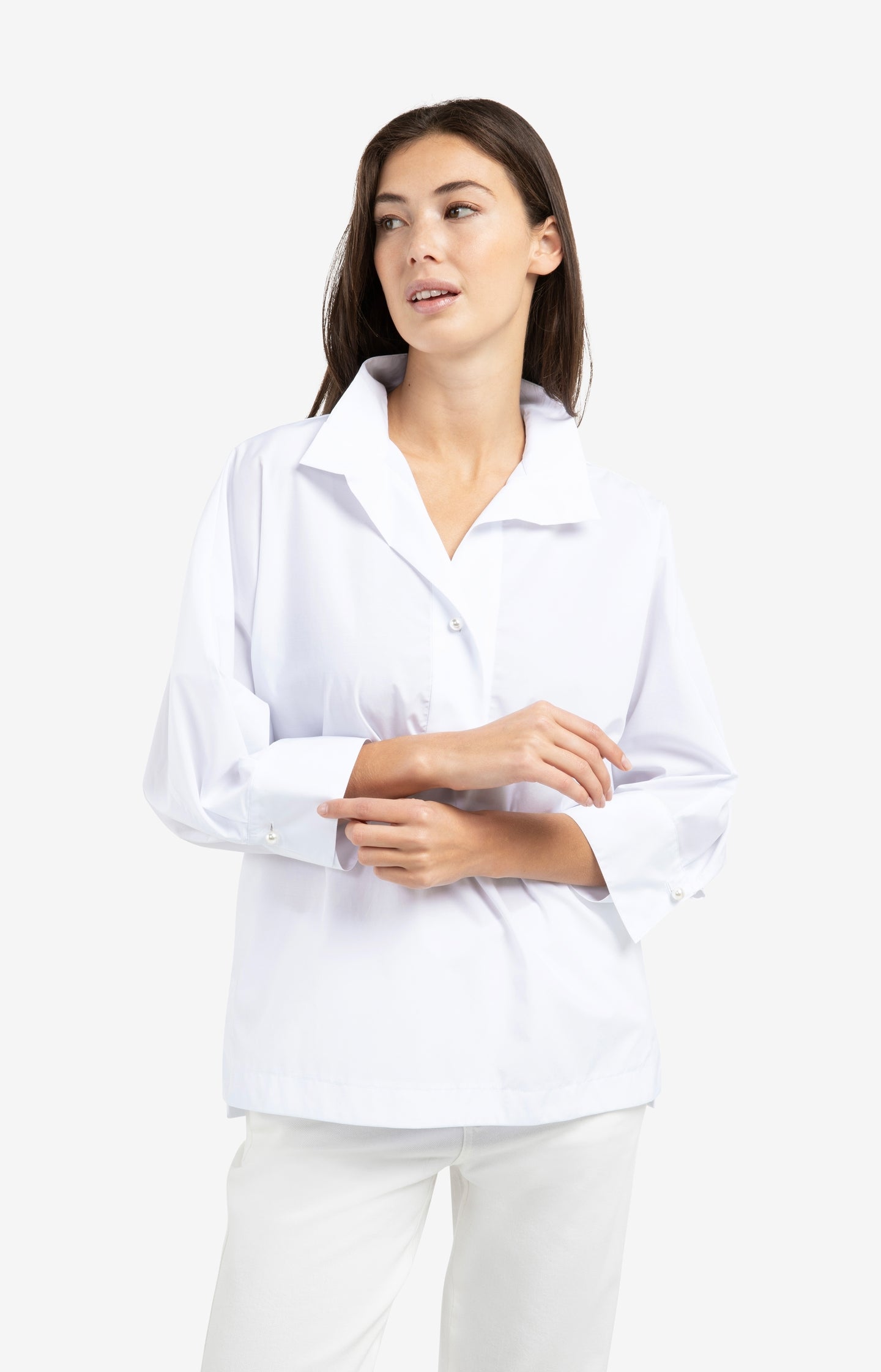 Poplin blouse with polo collar and pearl buttons