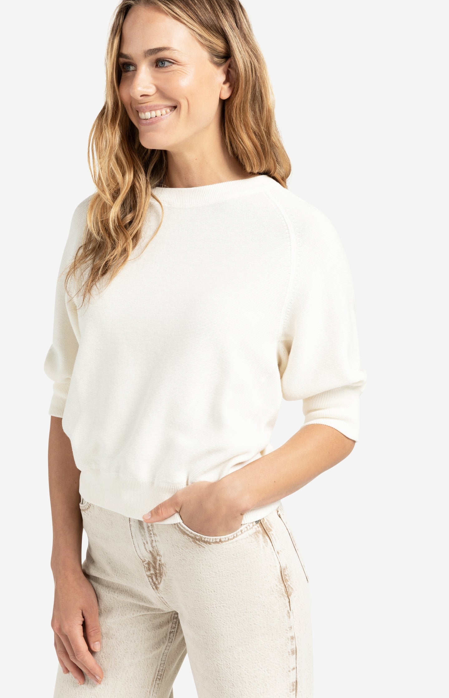 Raglan sweater with subtle balloon sleeves