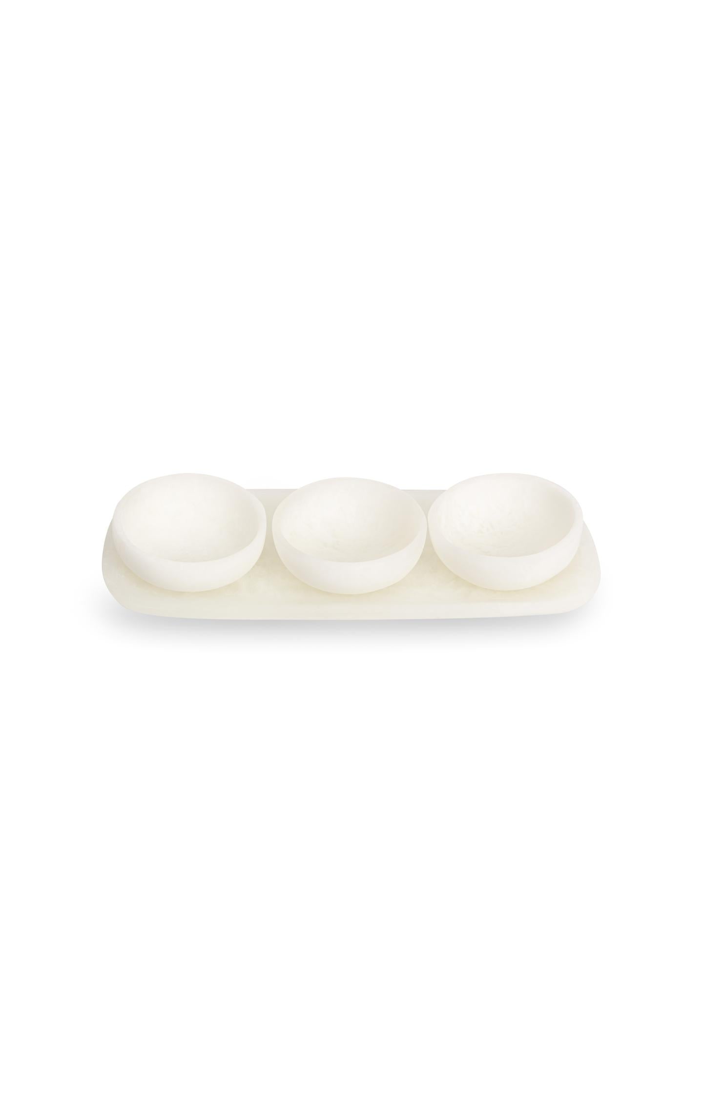 Resin serving tray with 3 bowls - Type: product