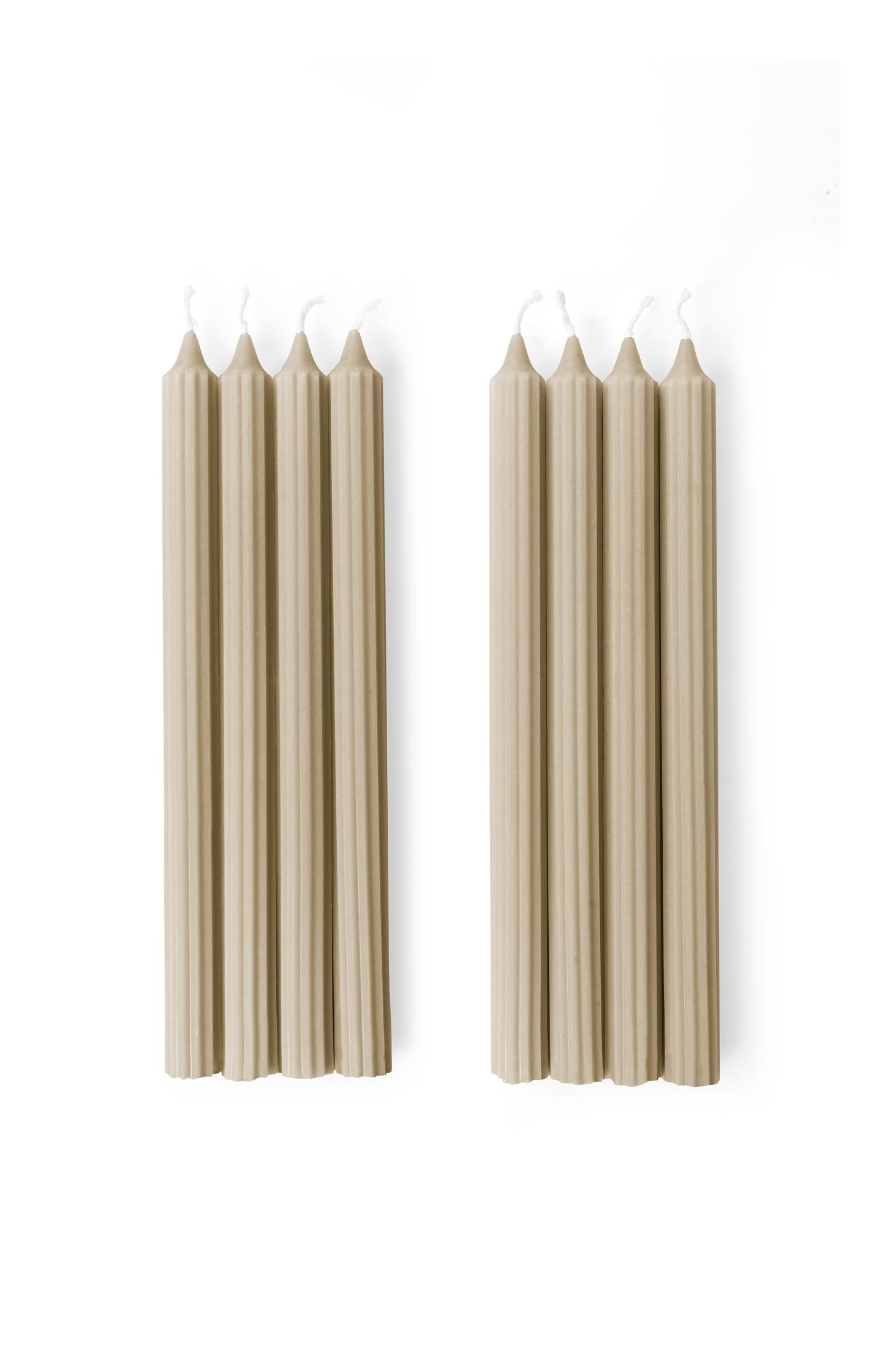 Ribbed dinner candles - set of 8