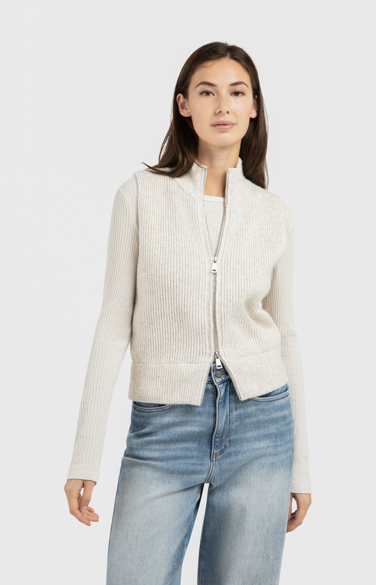 Ribbed knit sleeveless vest with high neck and zipper