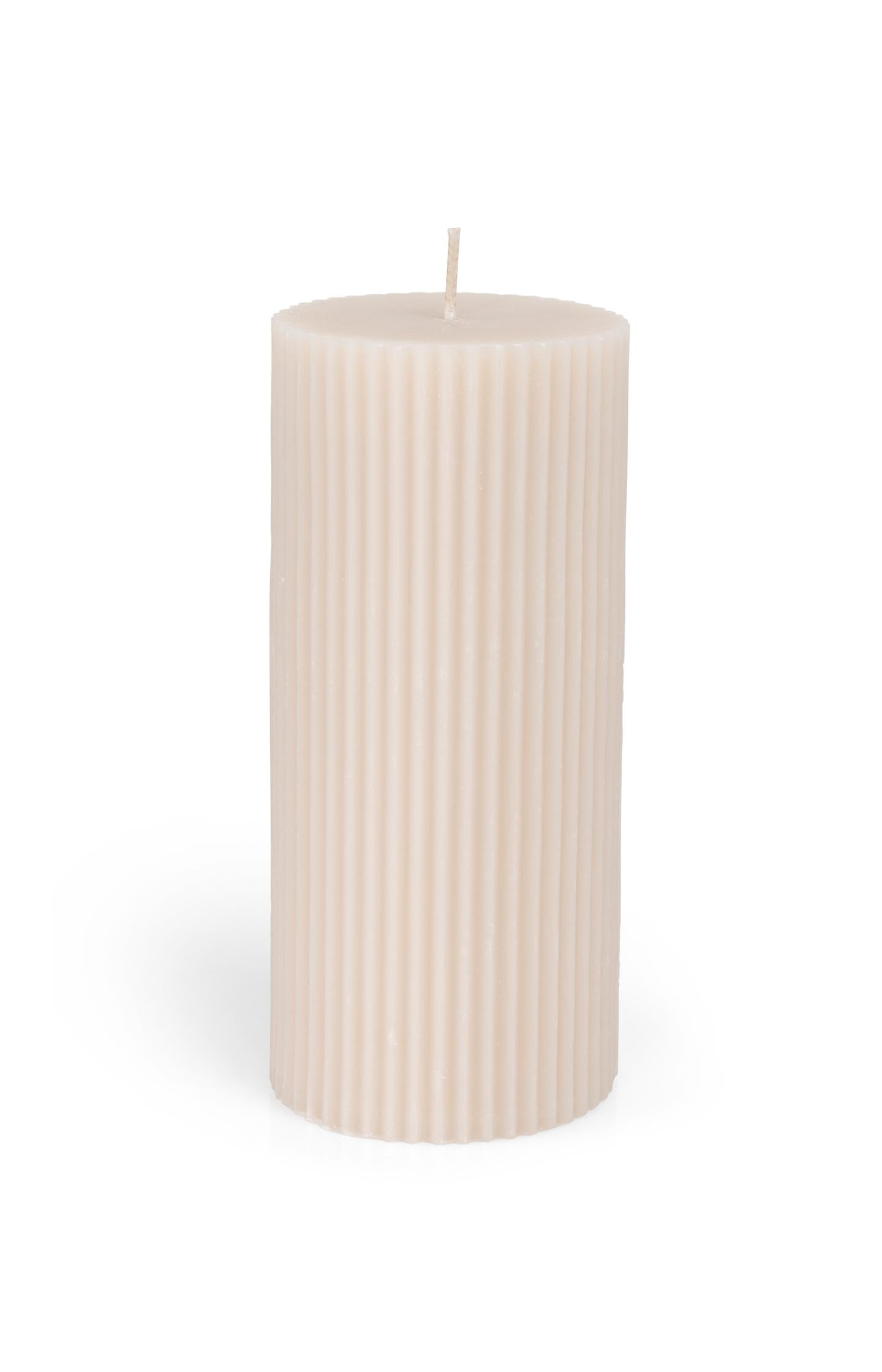 Ribbed pillar candle - large - Type: product