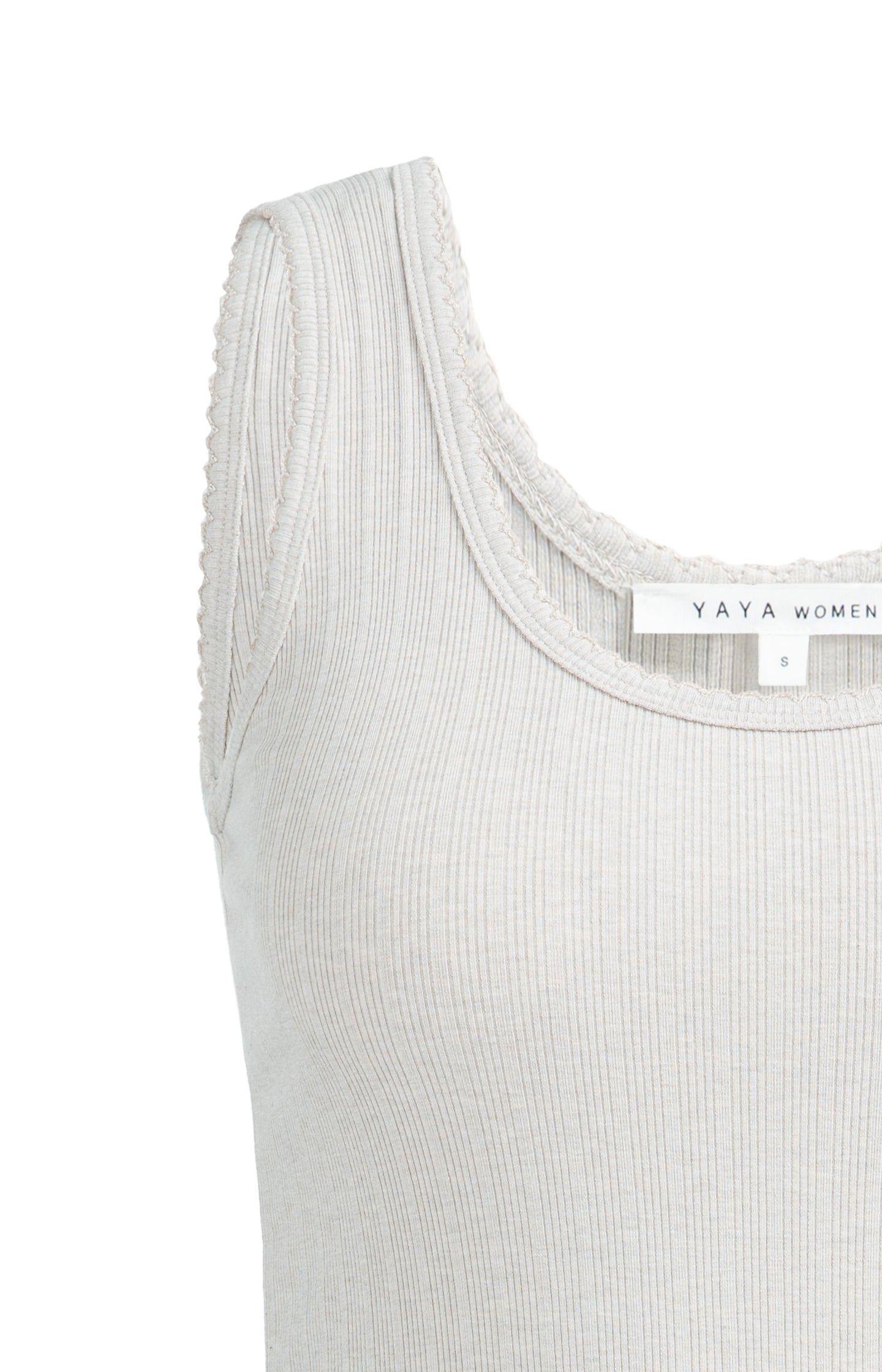 Ribbed singlet with delicate scalloped edge - Type: lookbook
