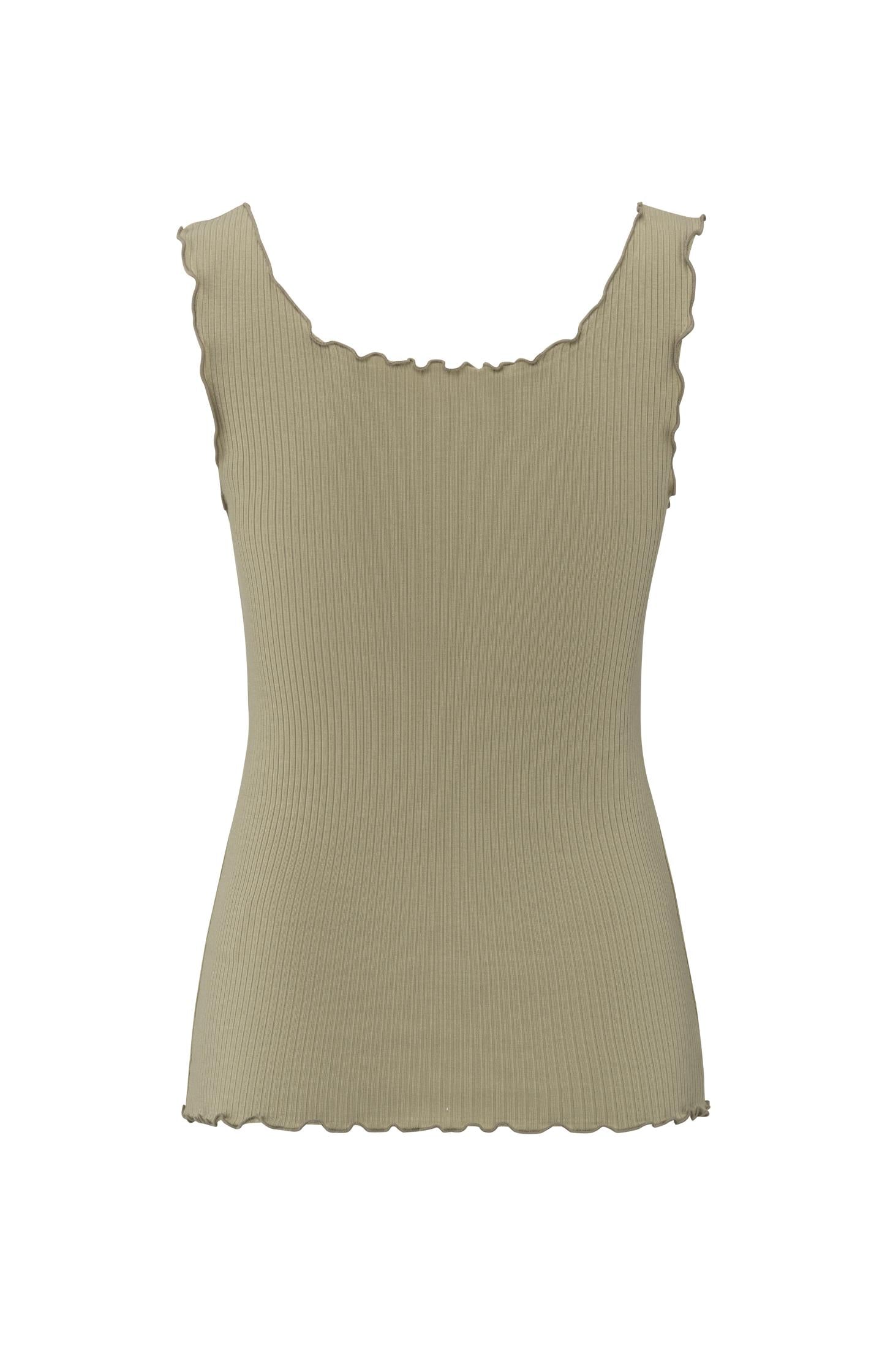 Ribbed singlet with wavy edges