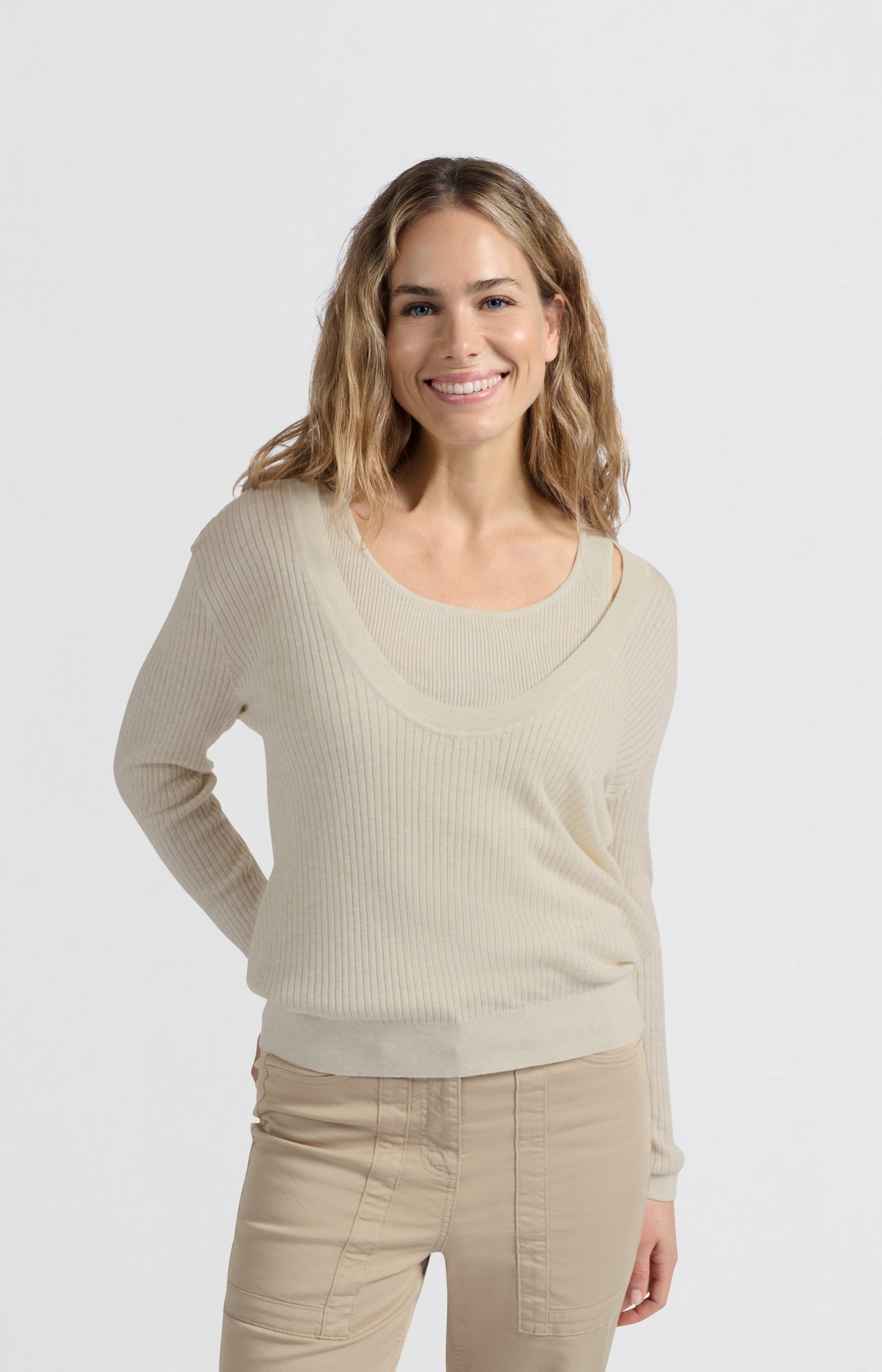 Beige ribgebreide trui met tanktop-detail - YAYA