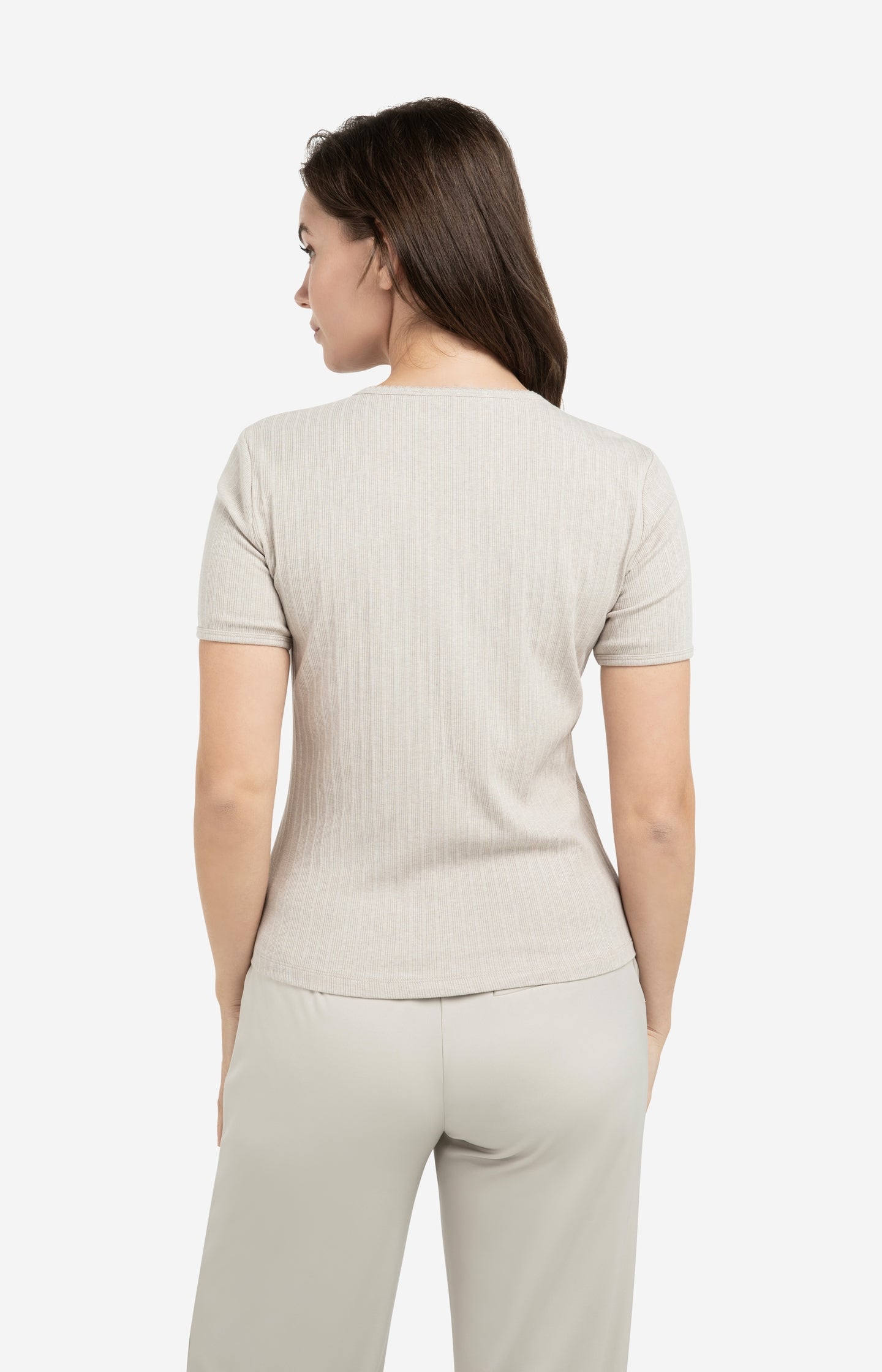 Ribbed T-shirt with subtle neckline detail