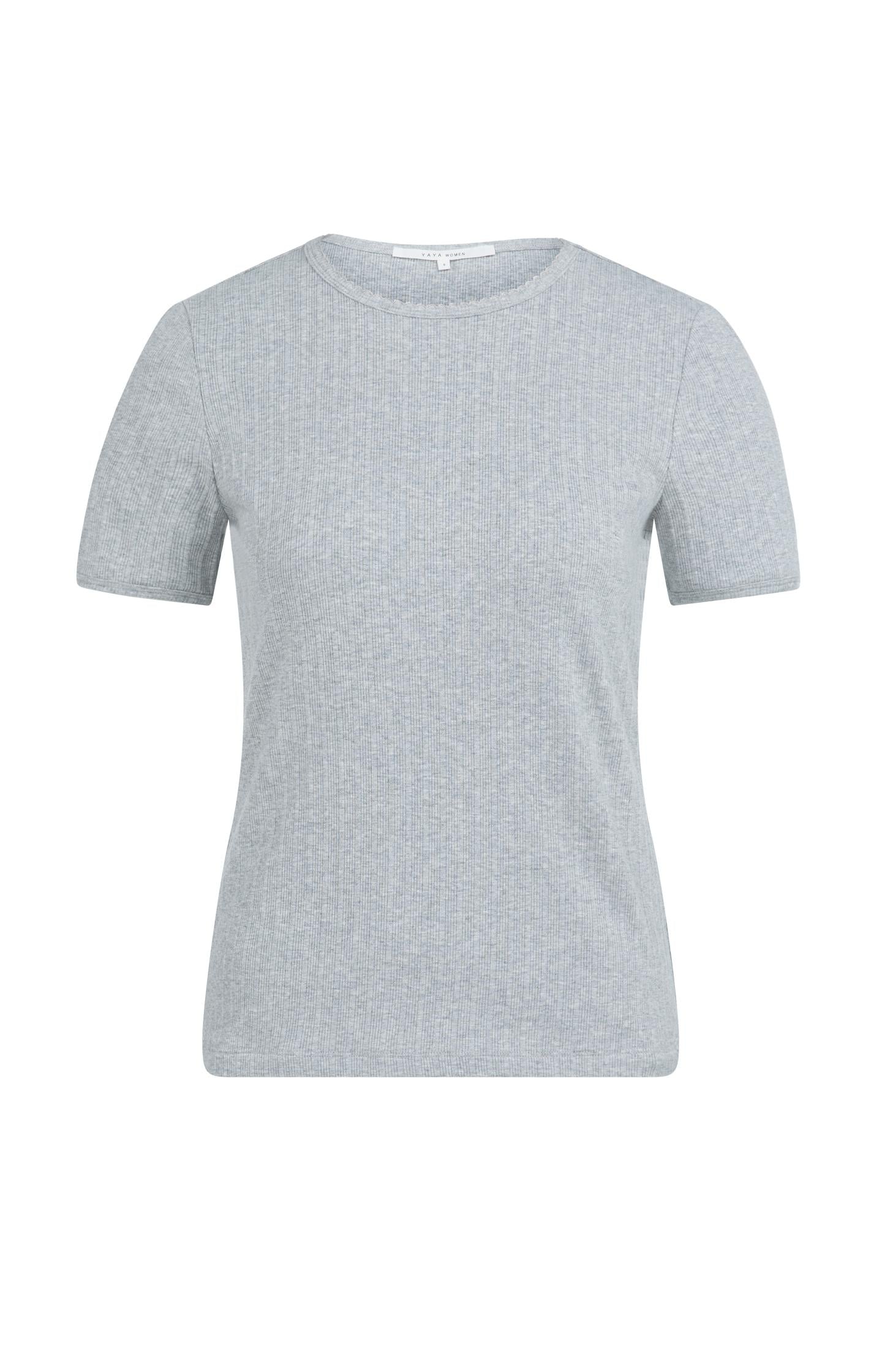 Ribbed T-shirt with subtle neckline detail - Type: product