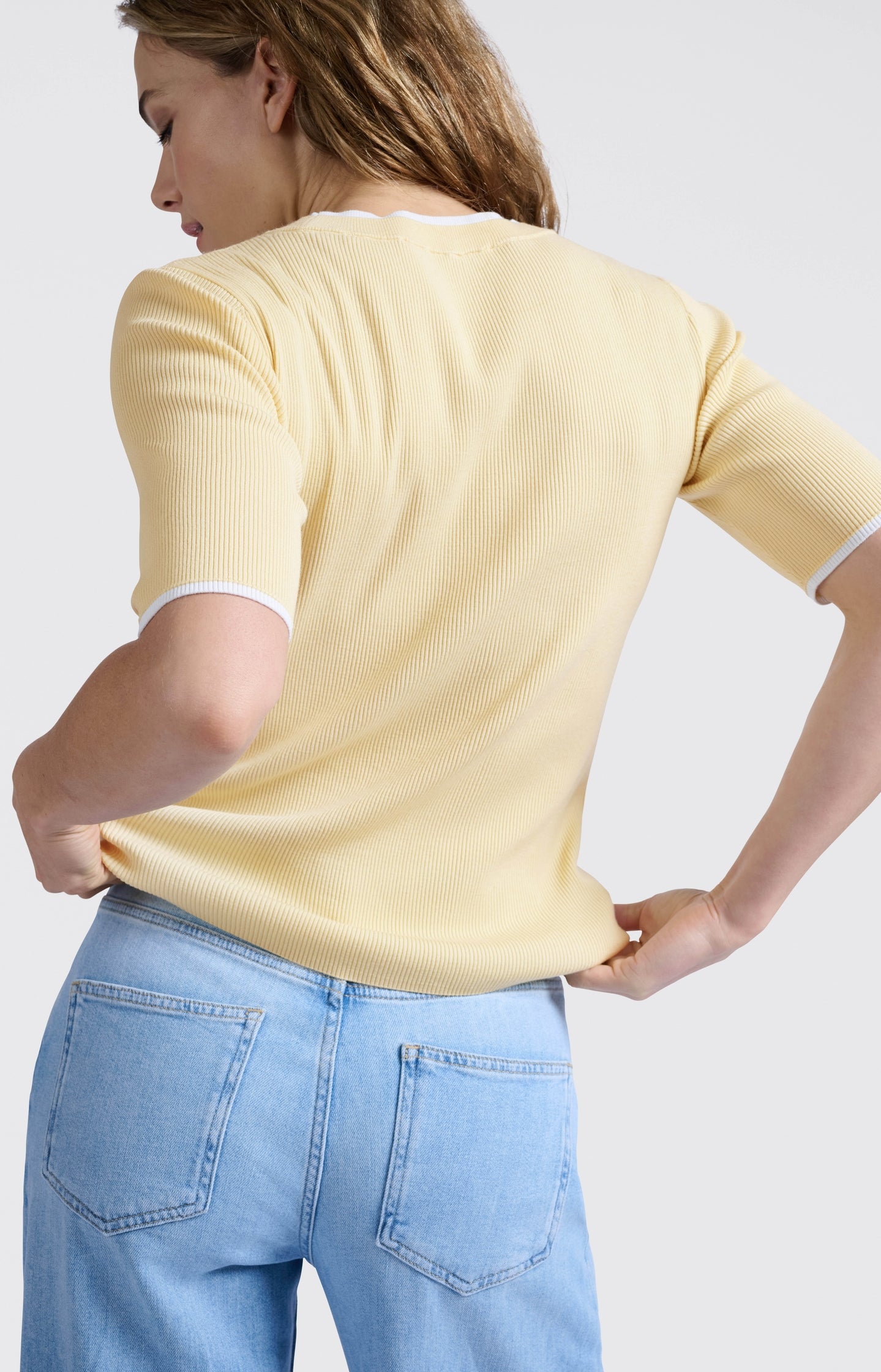 Ribbed top with half sleeves - Type: lookbook