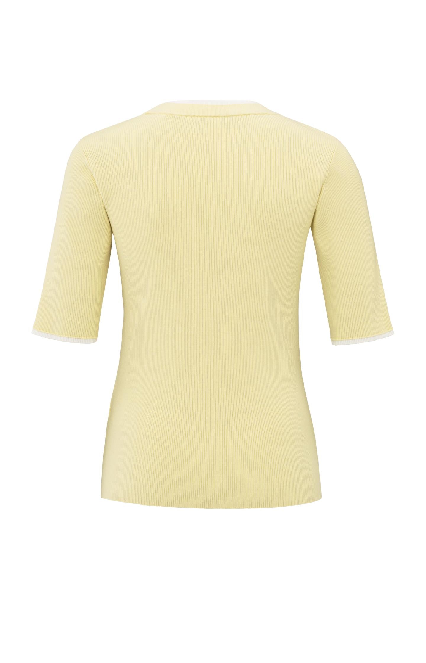 Ribbed top with half sleeves