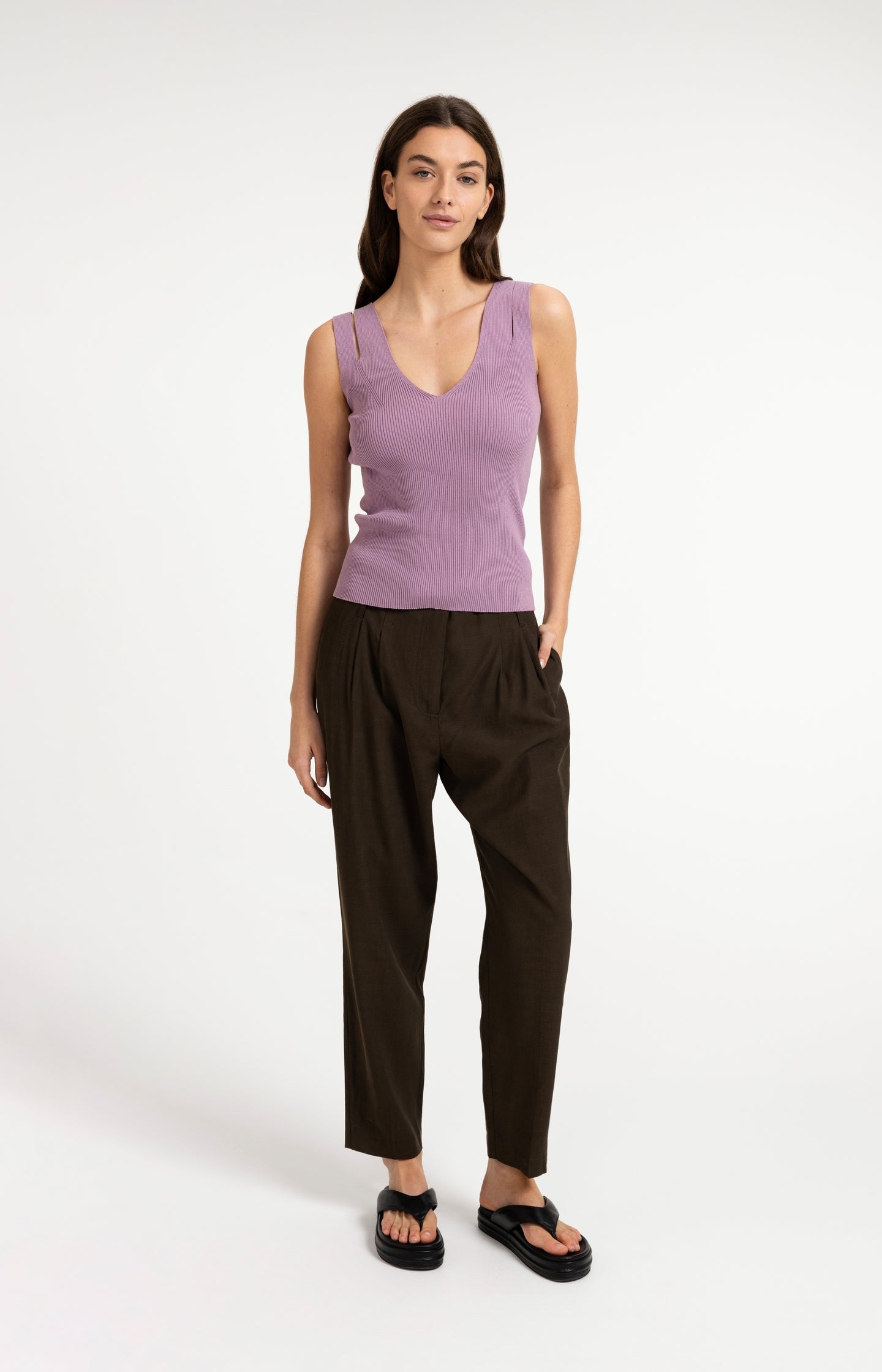 Ribbed top with V-neck and shoulder details