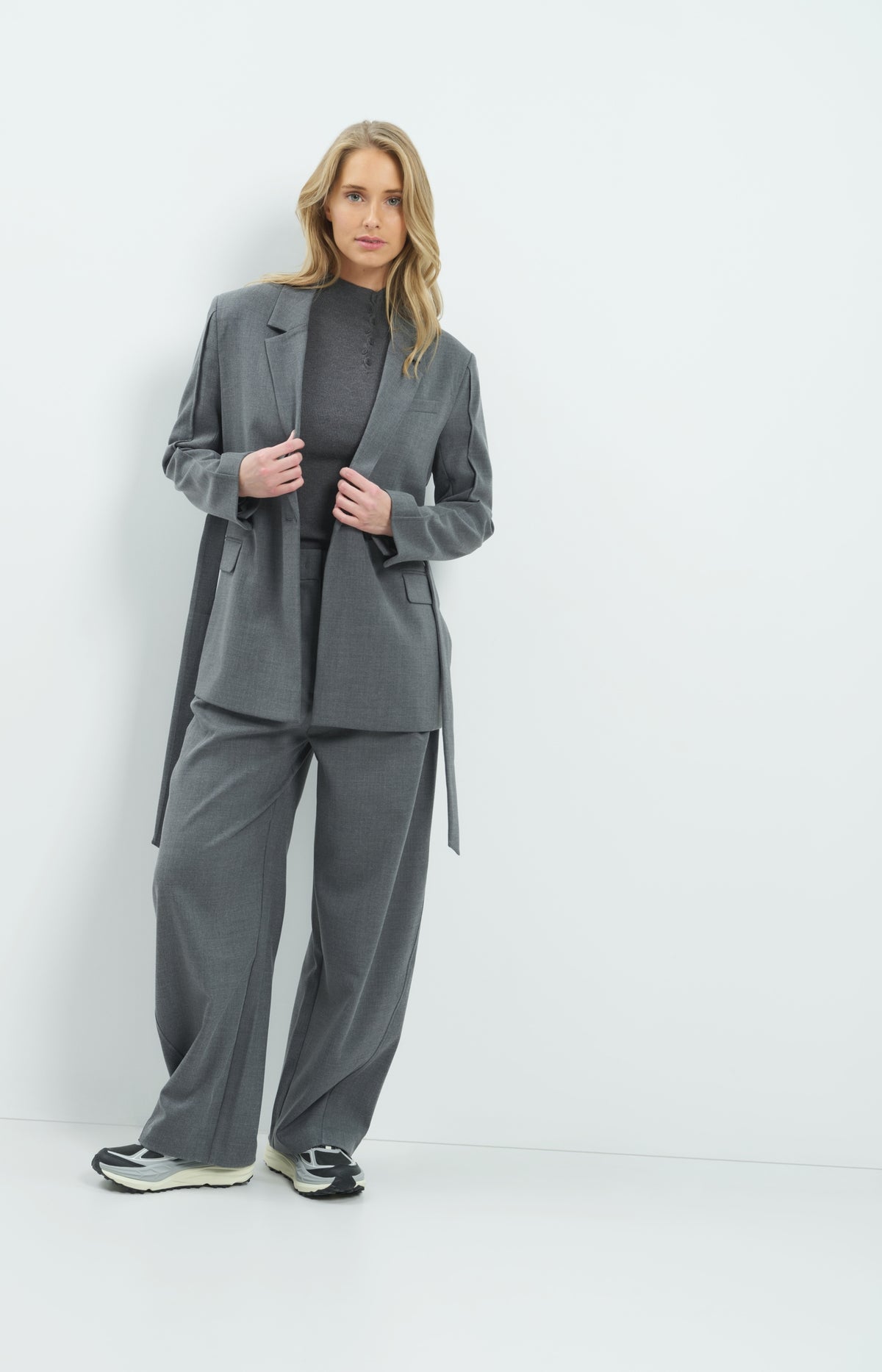 Ribbed turtleneck sweater with button detail - Pavement Grey