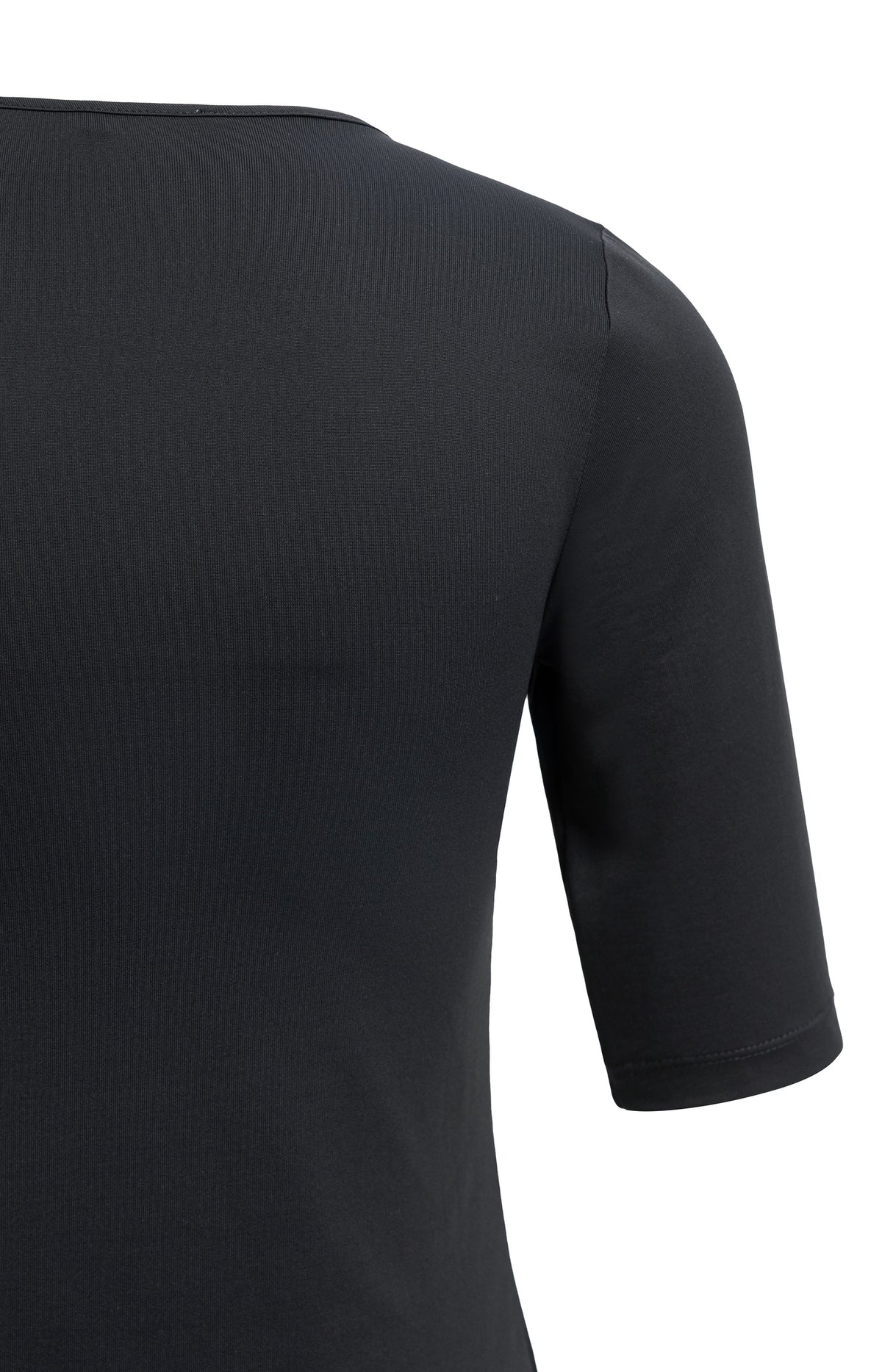 Round V-neck top with half sleeves - Black