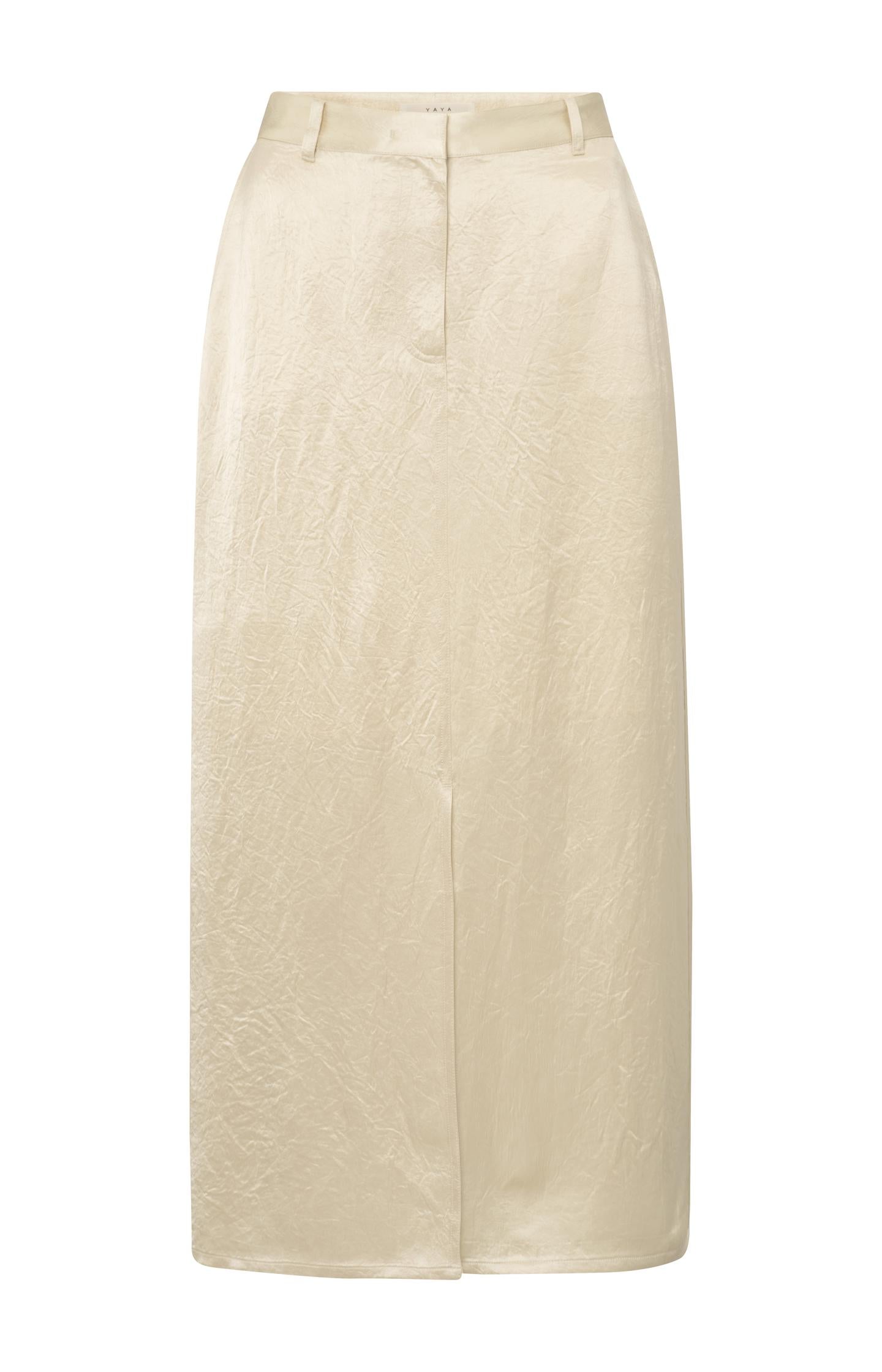 Satin midi skirt with slit and regular fit - Type: product