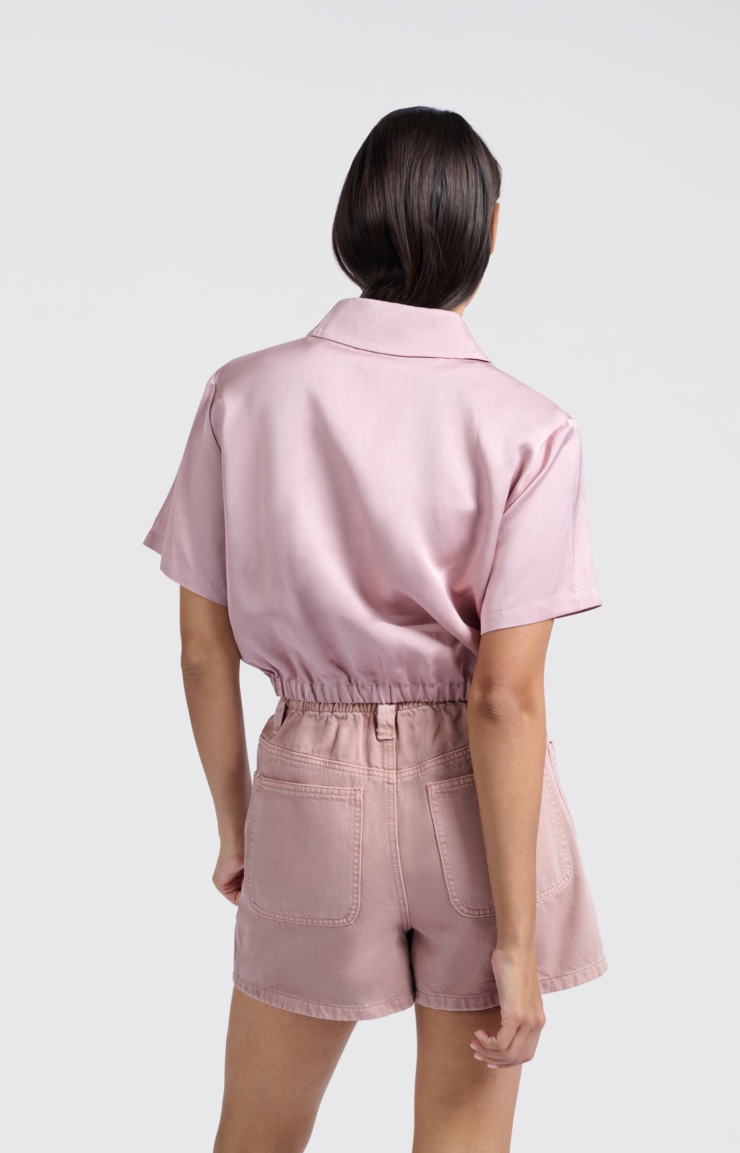 Satin short-sleeve jacket with zipper closure - Type: lookbook