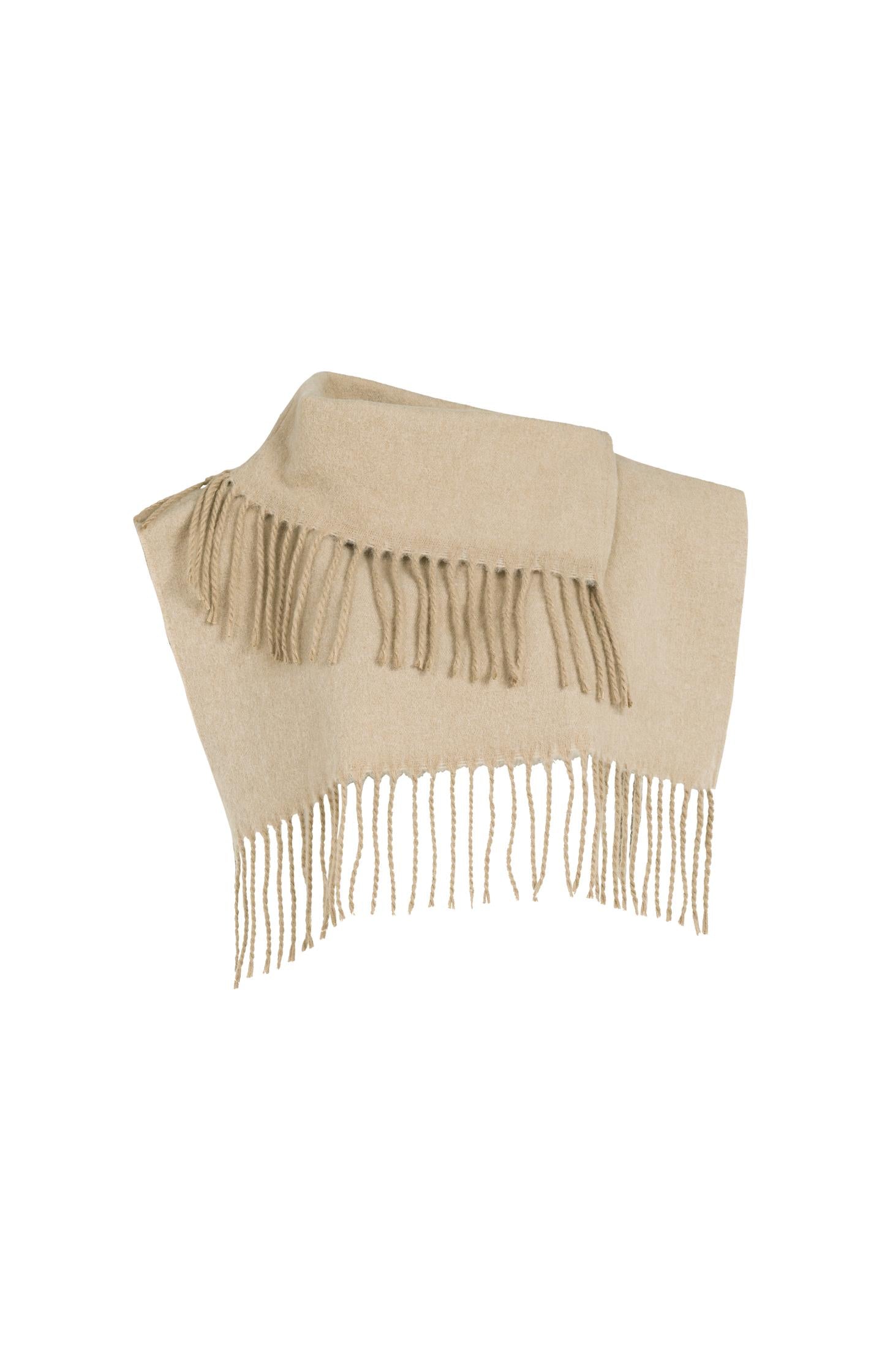 Scarf wrap with twisted fringes