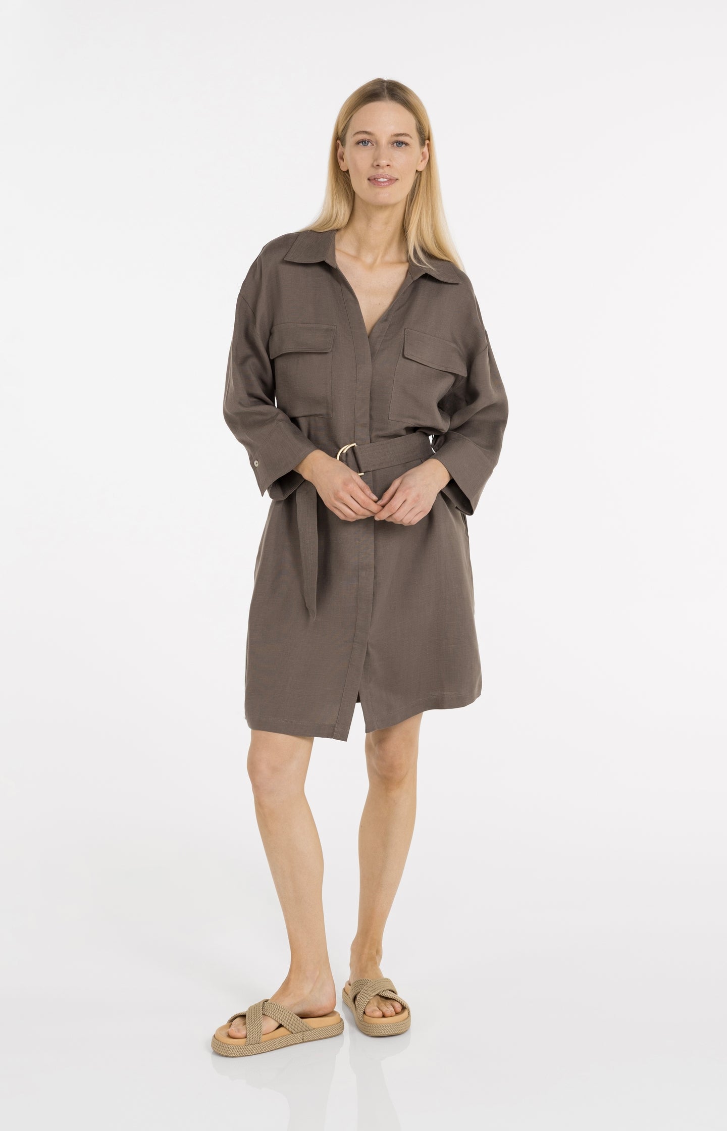 Short linen dress with belt and chest pockets