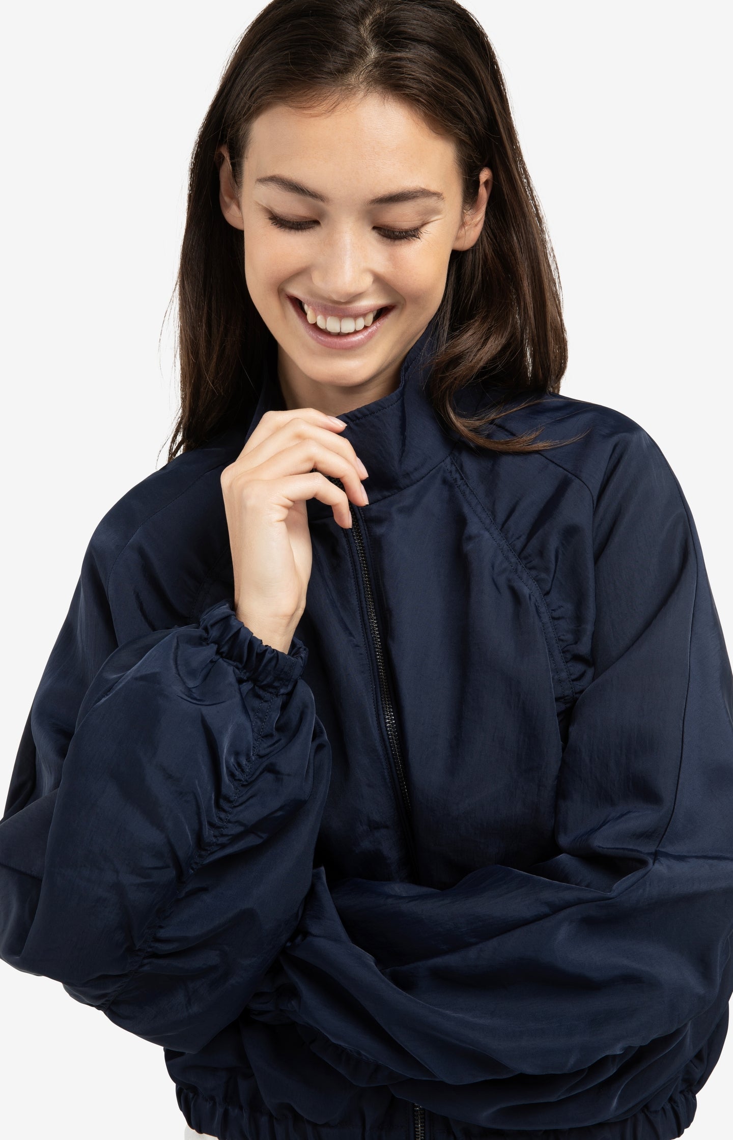 Short oversized jacket with pleated details
