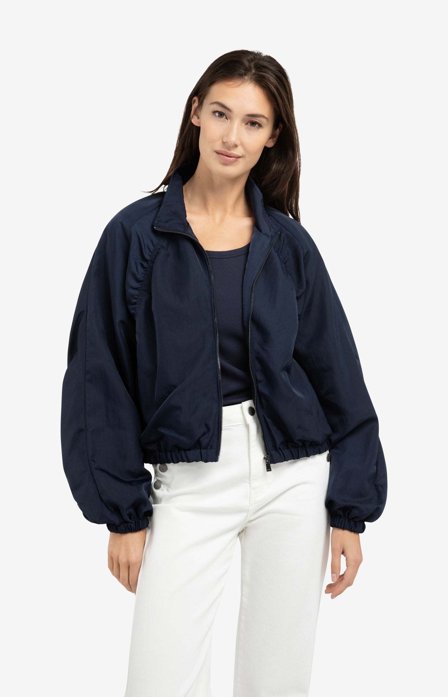 Short oversized jacket with pleated details