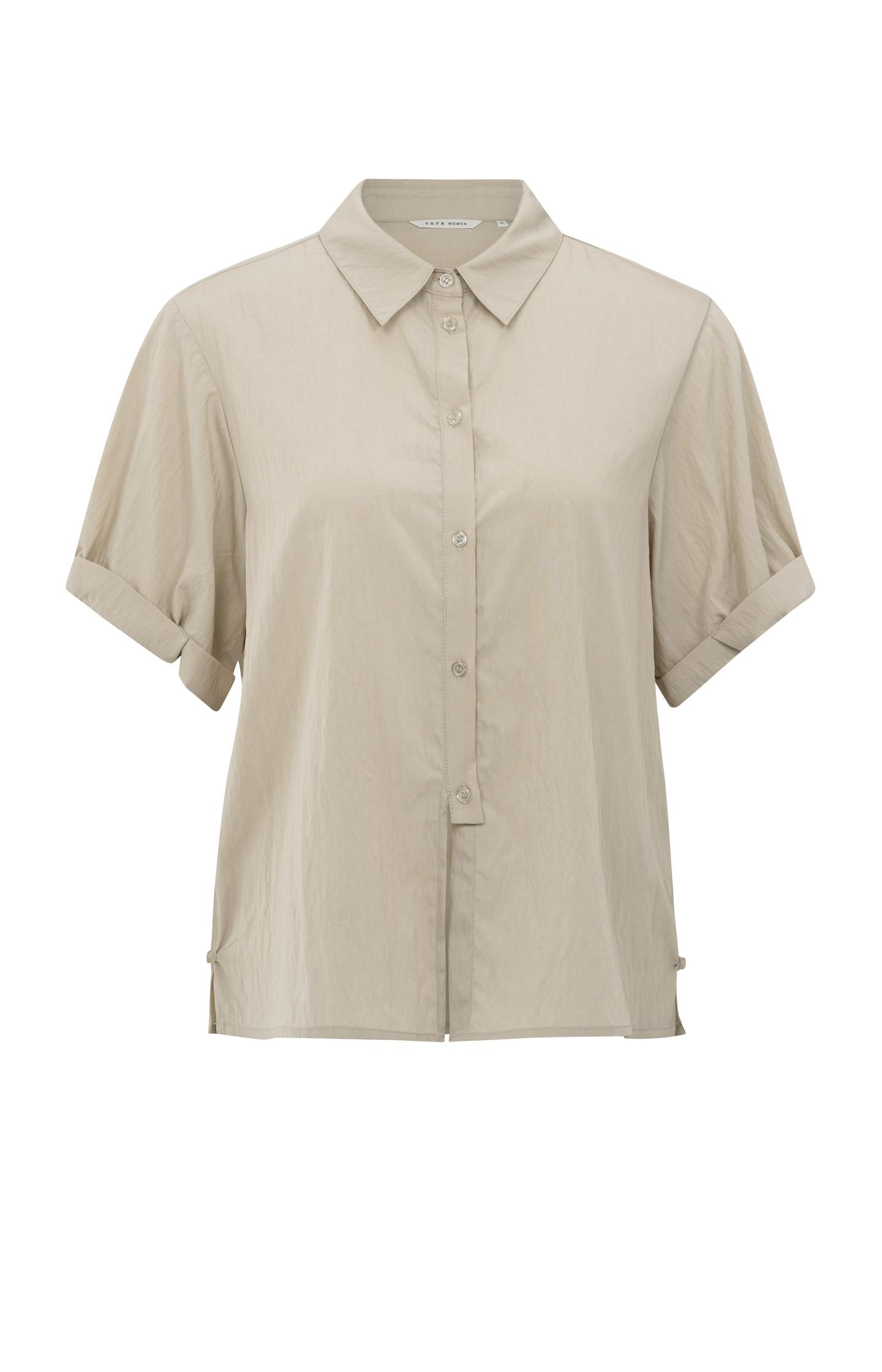 Short sleeve blouse with refined placket detail - Type: product