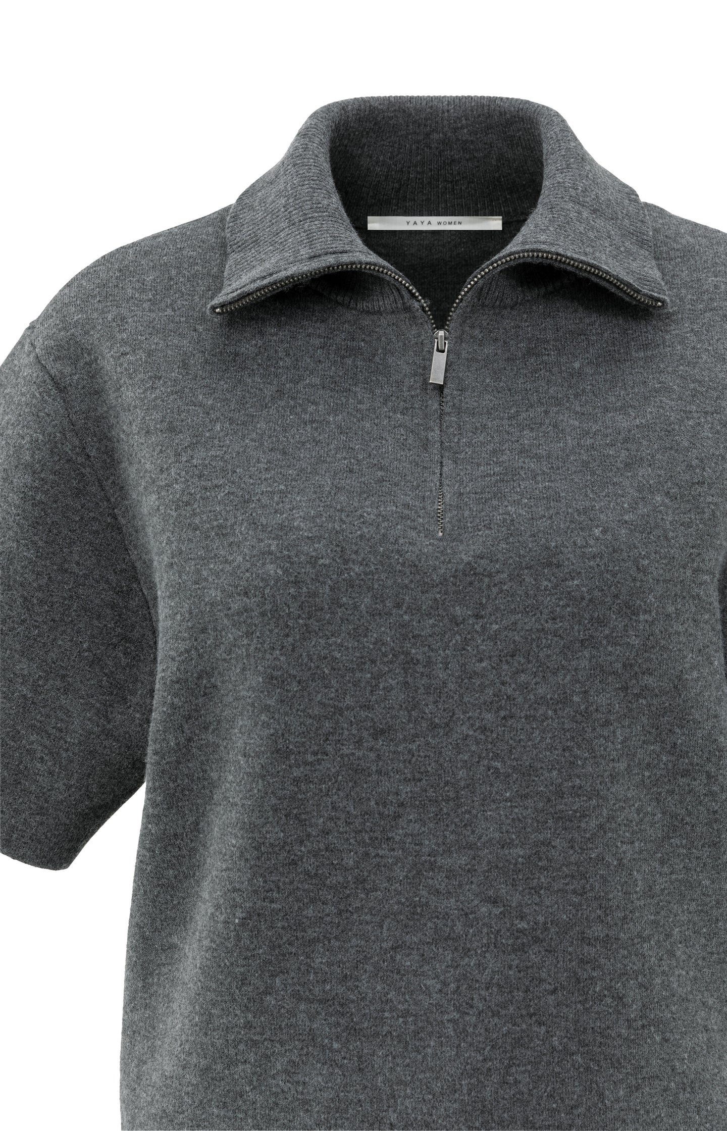 Short sleeve sweater with collar and half zip