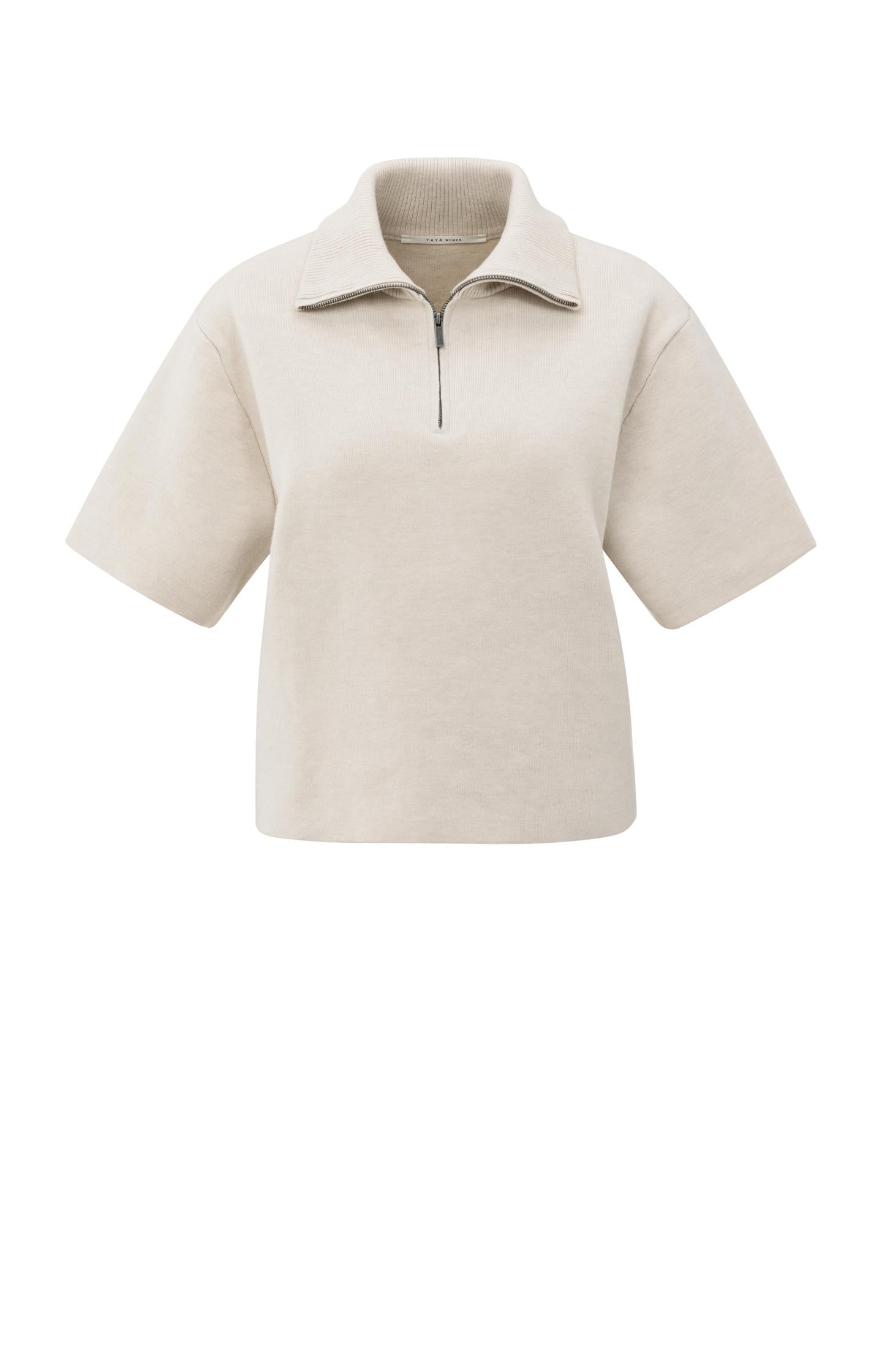 Short sleeve sweater with collar and half zip - Type: product
