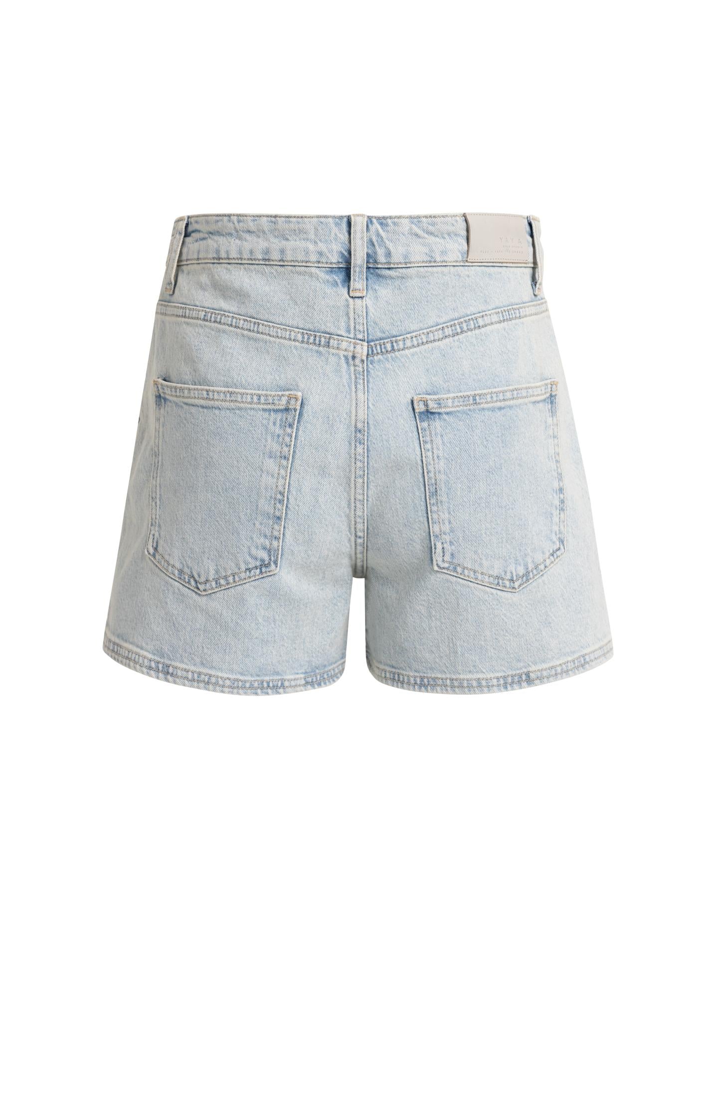 Shorts with pocket details