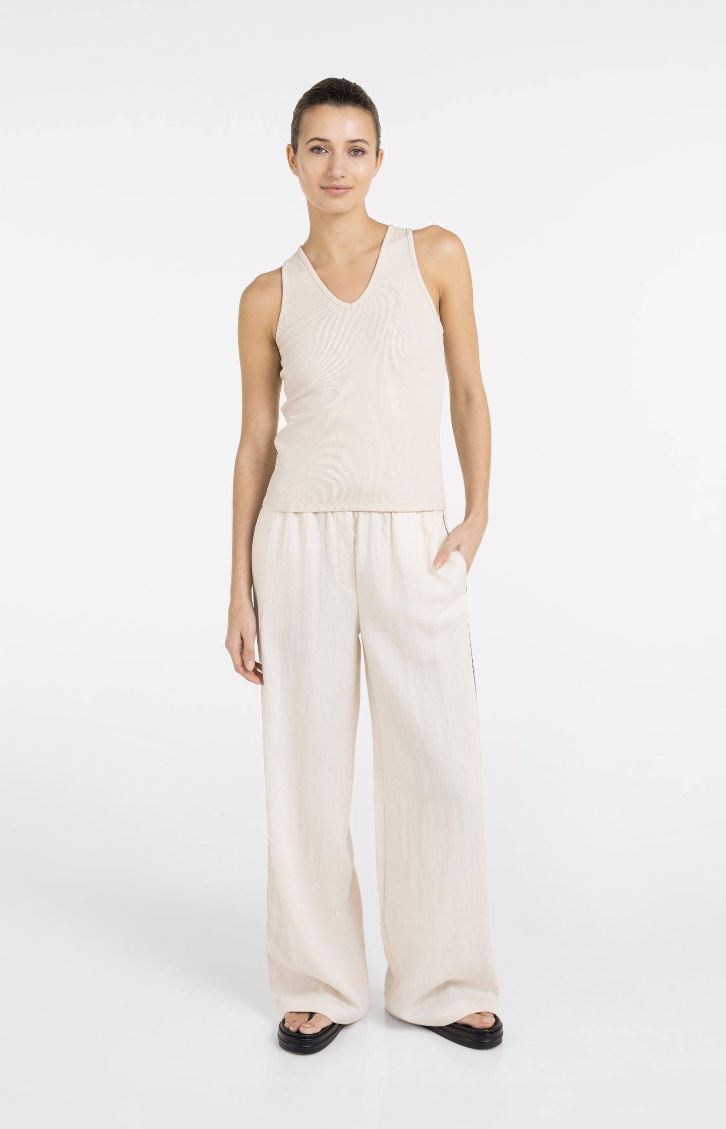 Singlet with crossed back detail