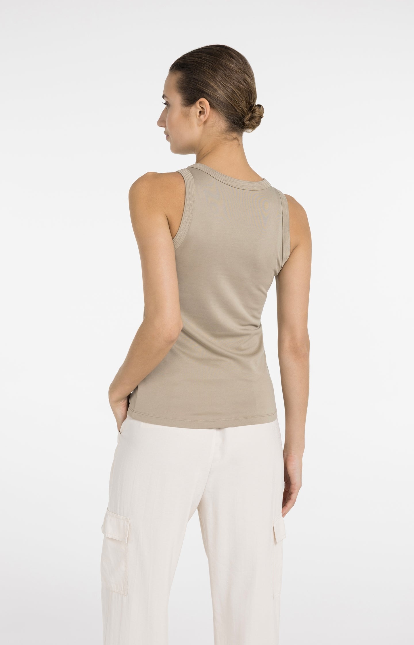 Singlet with stitched detailing