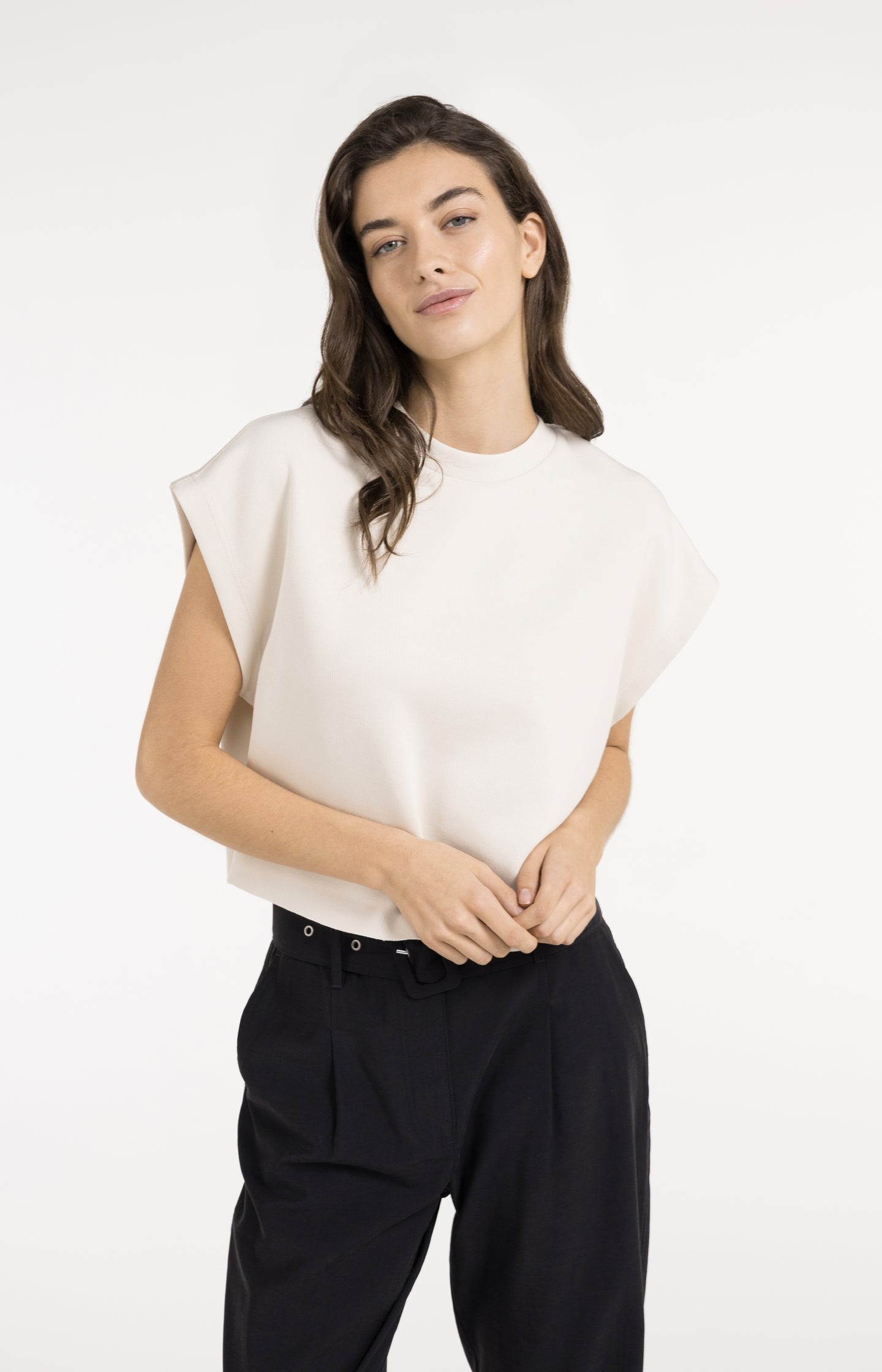 Sleeveless boxy sweatshirt with ribbed details