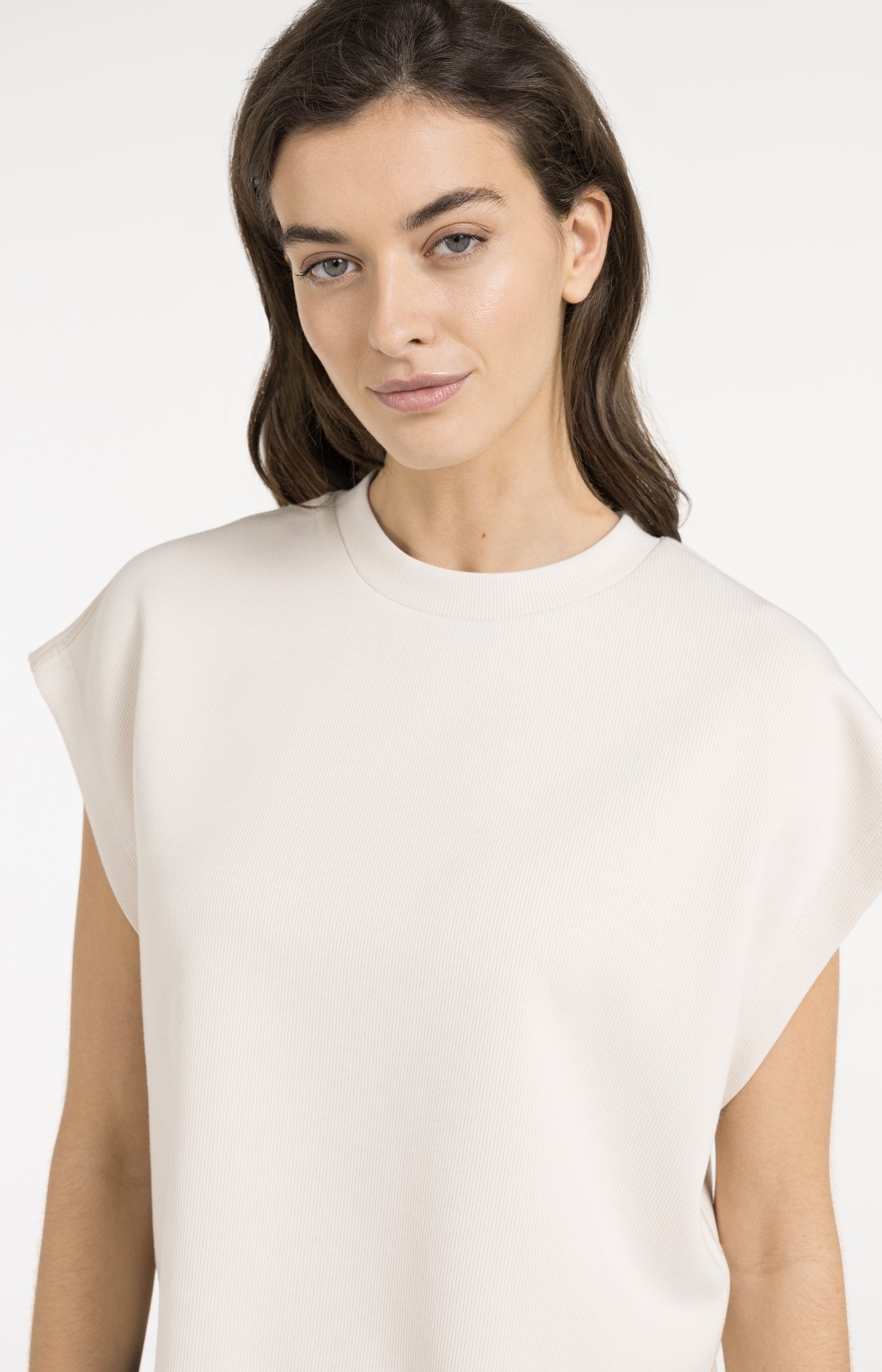 Sleeveless boxy sweatshirt with ribbed details