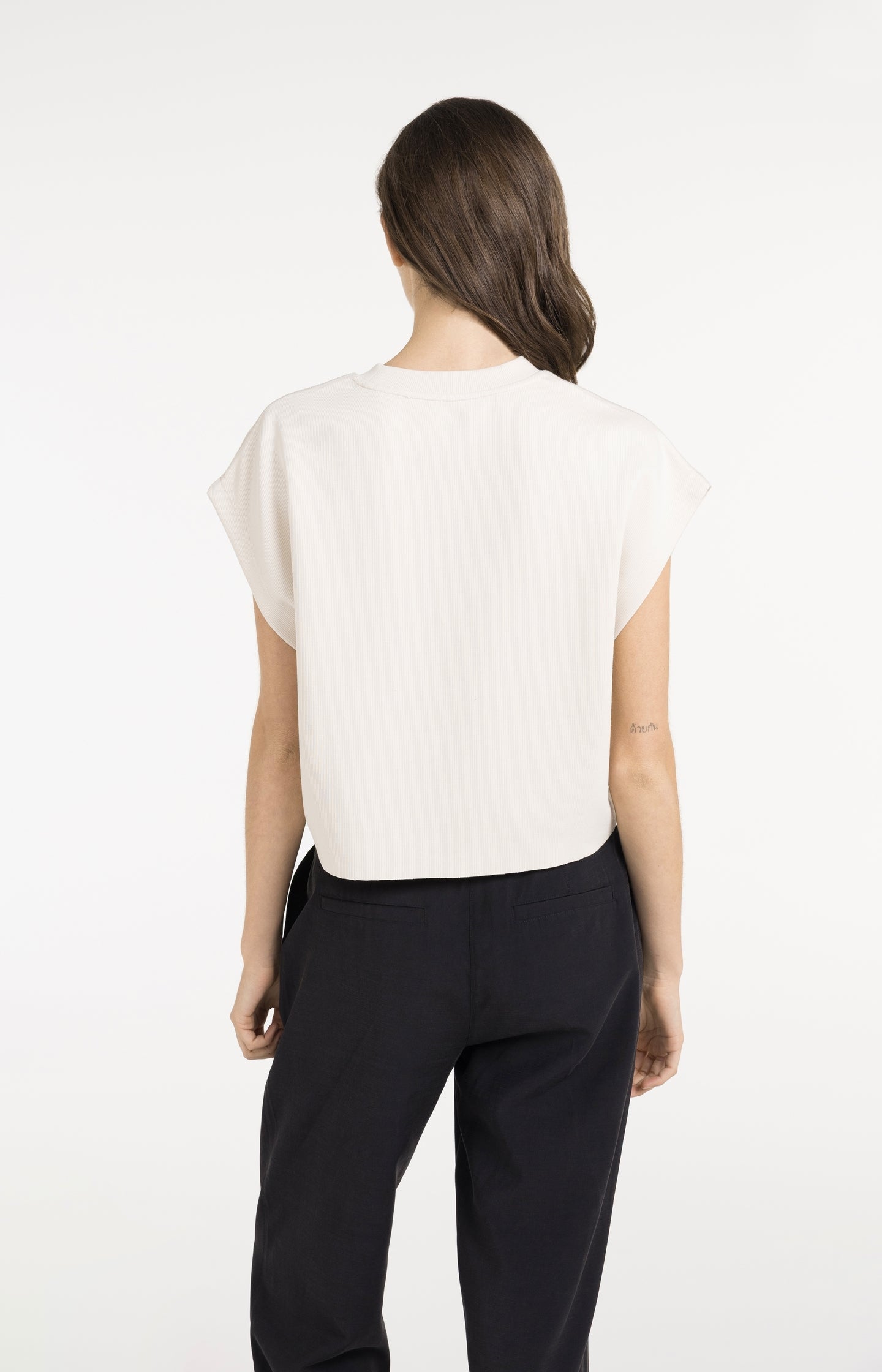 Sleeveless boxy sweatshirt with ribbed details