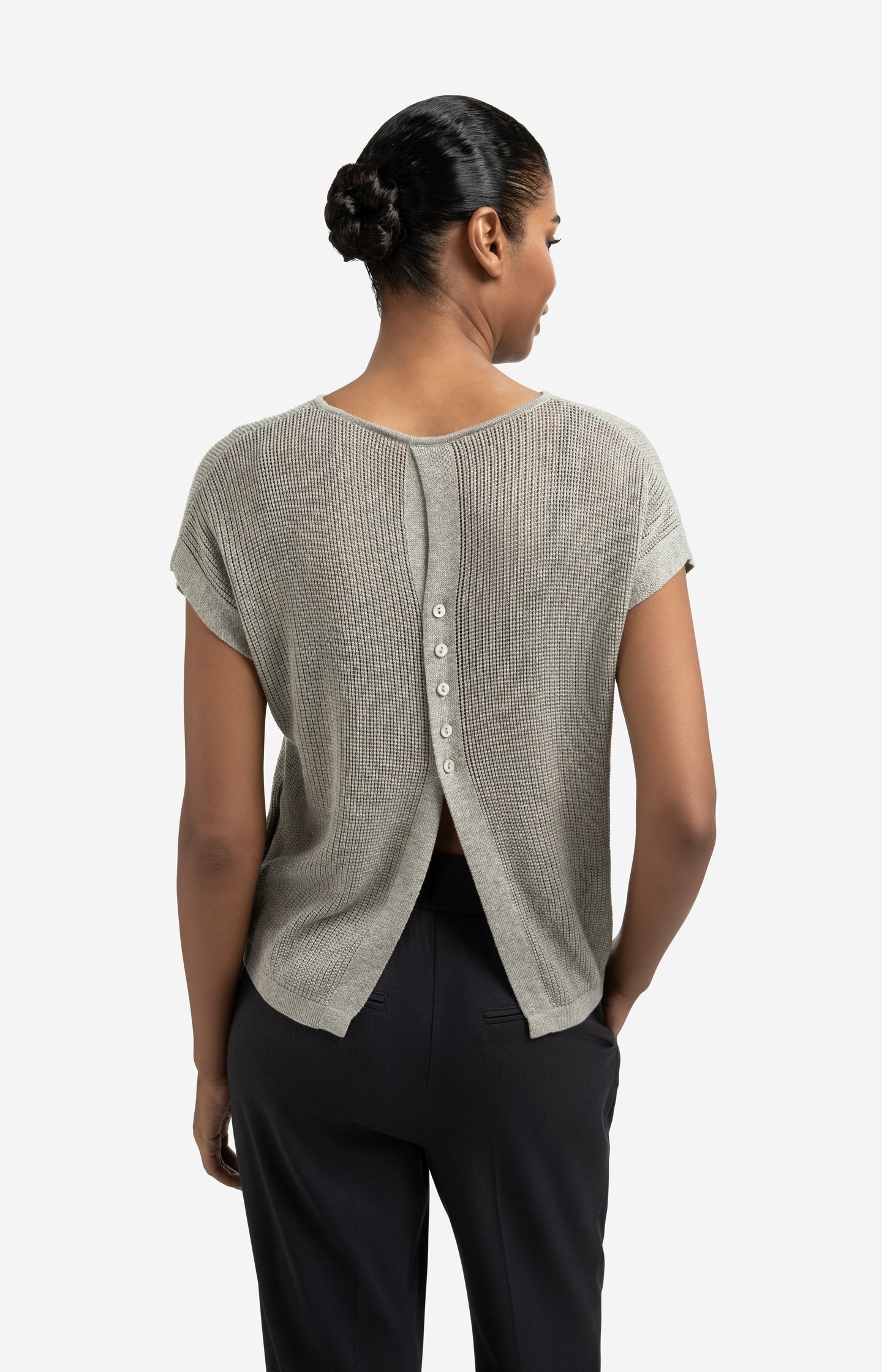 Sleeveless knit top with back button detail