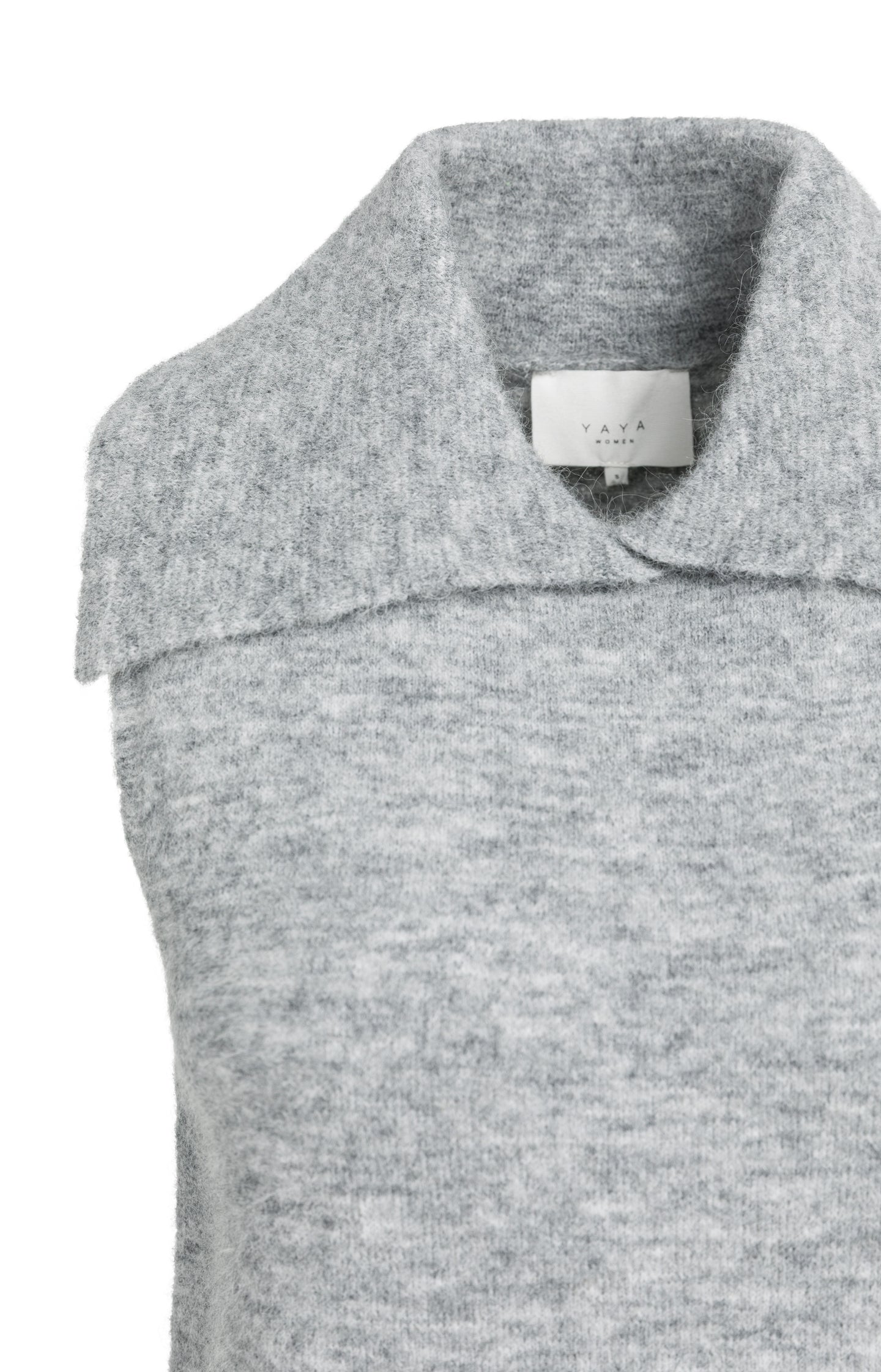 Sleeveless knitted top with collar - Type: lookbook