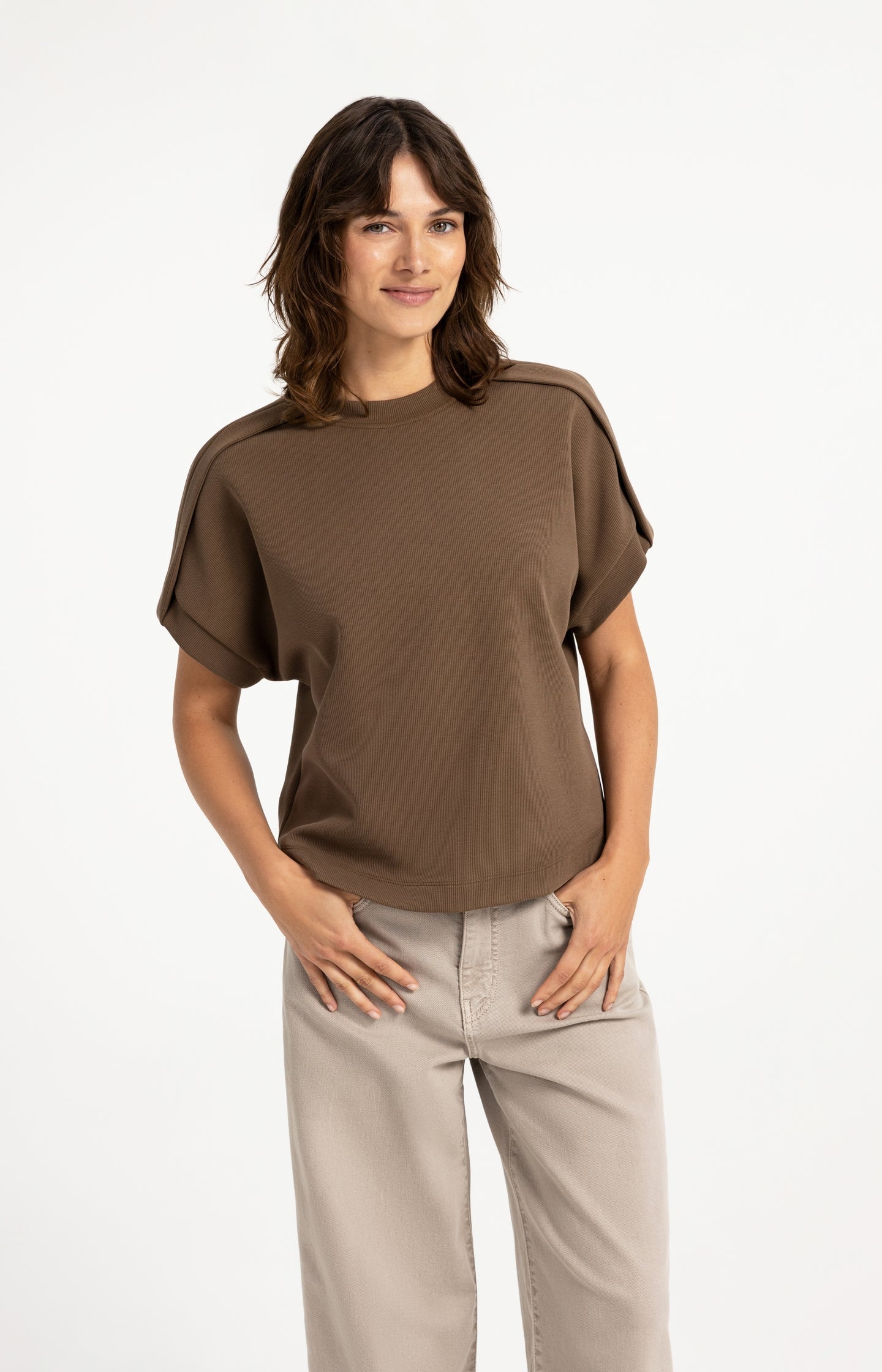 Sleeveless sweatshirt with pleated shoulder detail - Type: lookbook