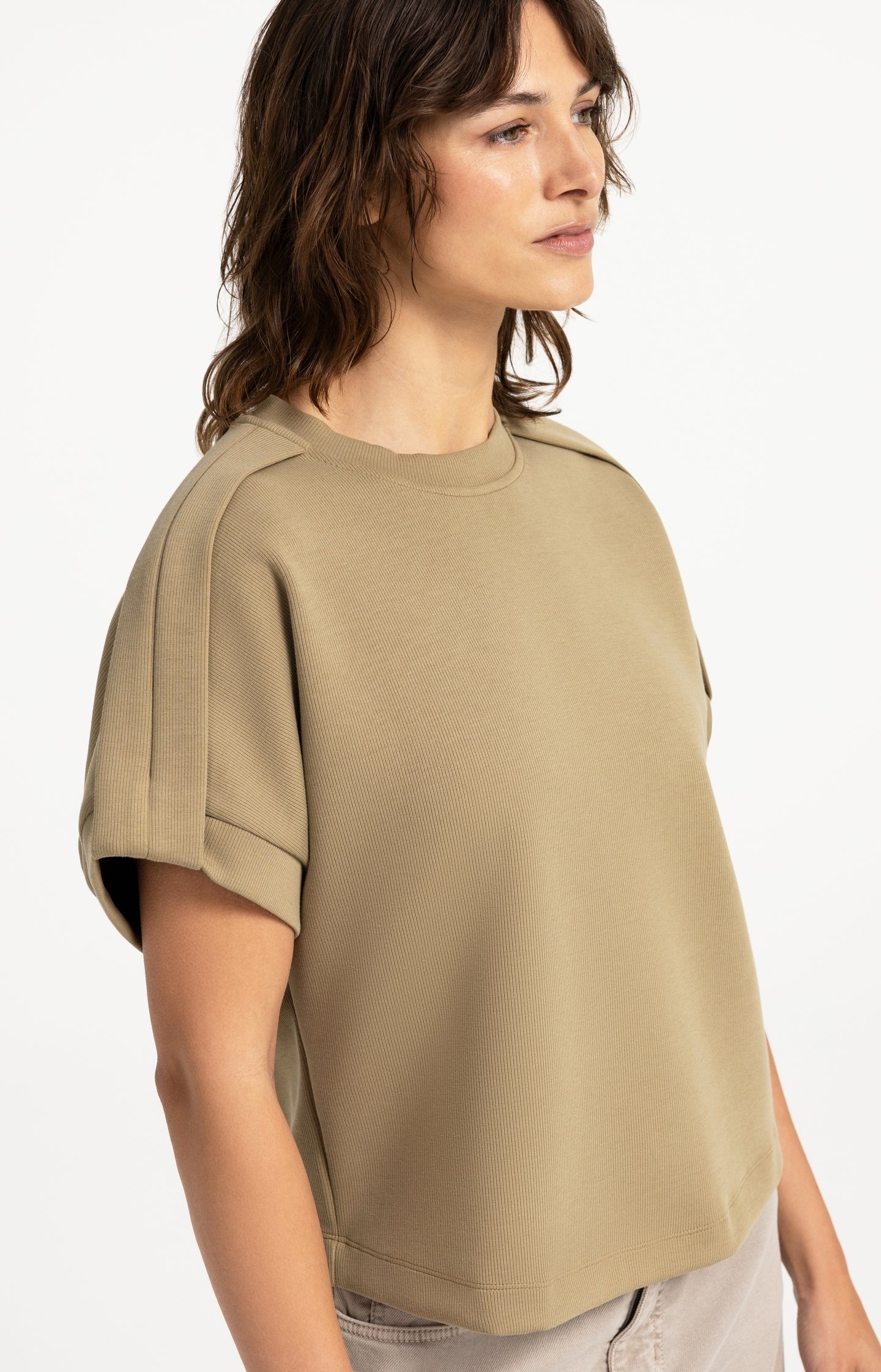 Sleeveless sweatshirt with pleated shoulder detail - Type: lookbook