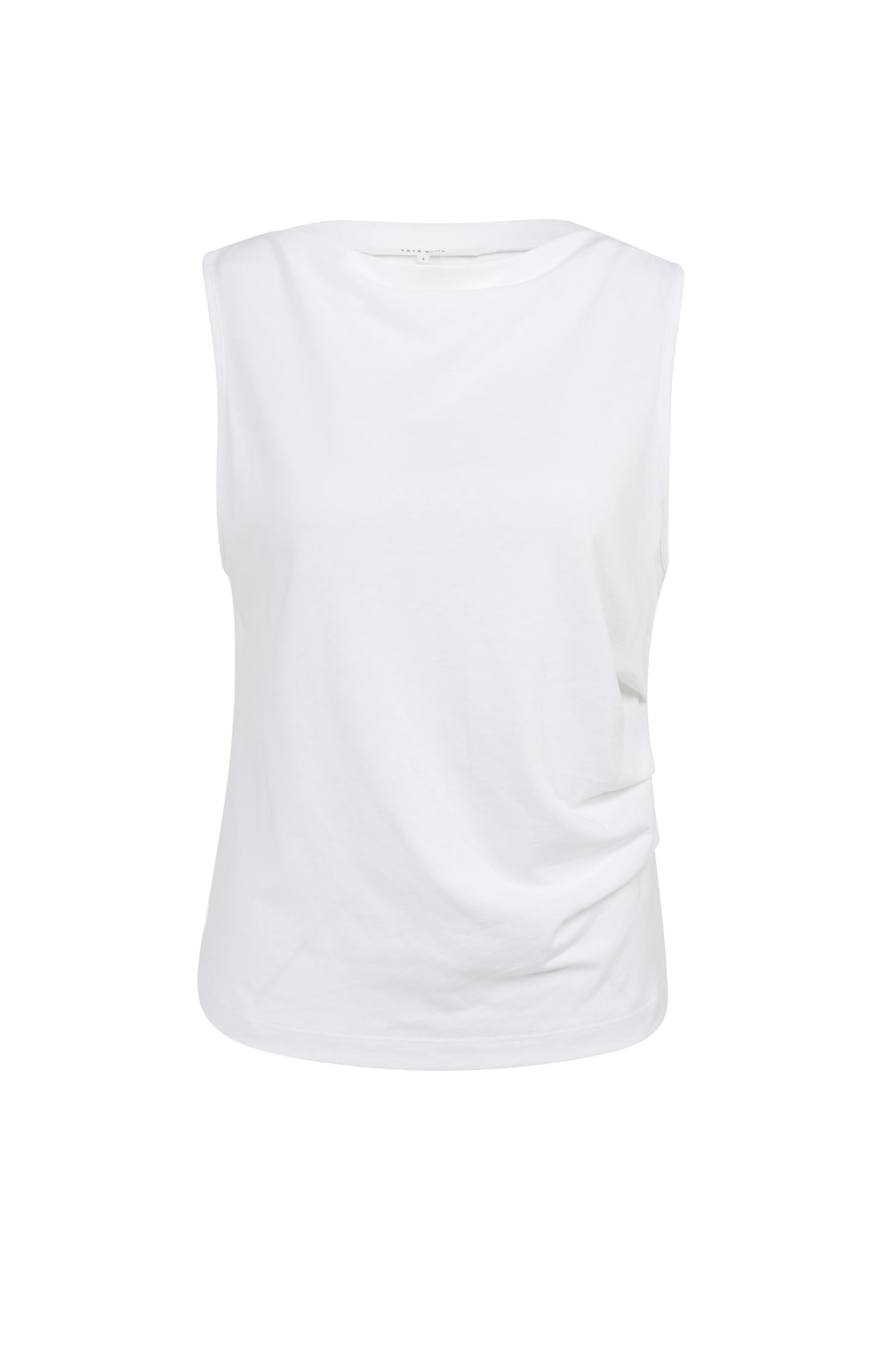 Sleeveless top with boat00032neckline