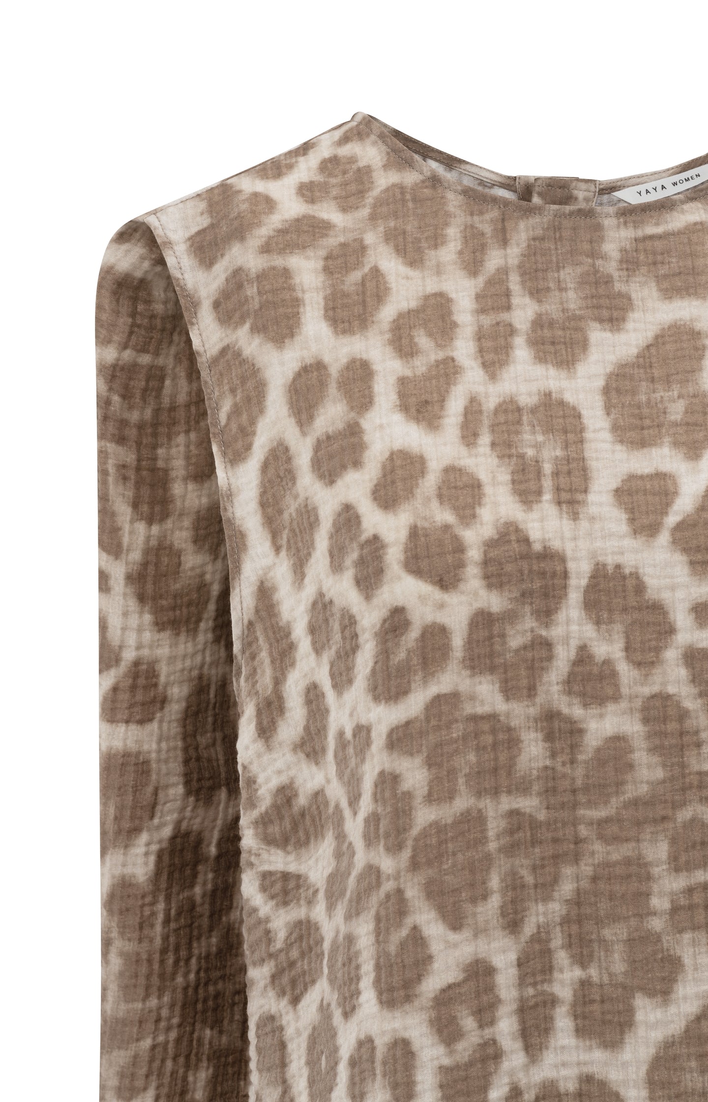Sleeveless top with leopard print and back buttons