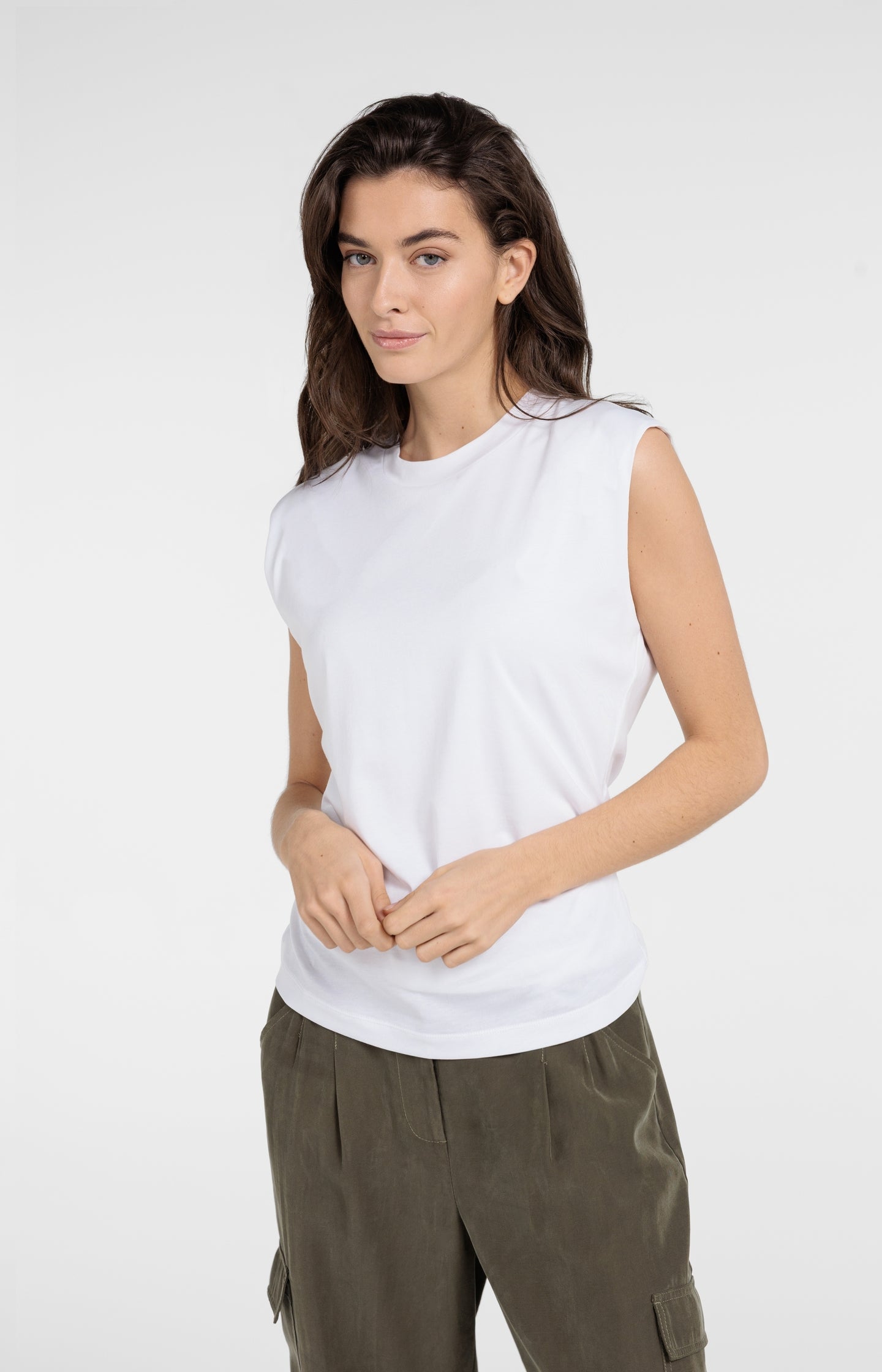 Sleeveless top with pleated sideseams