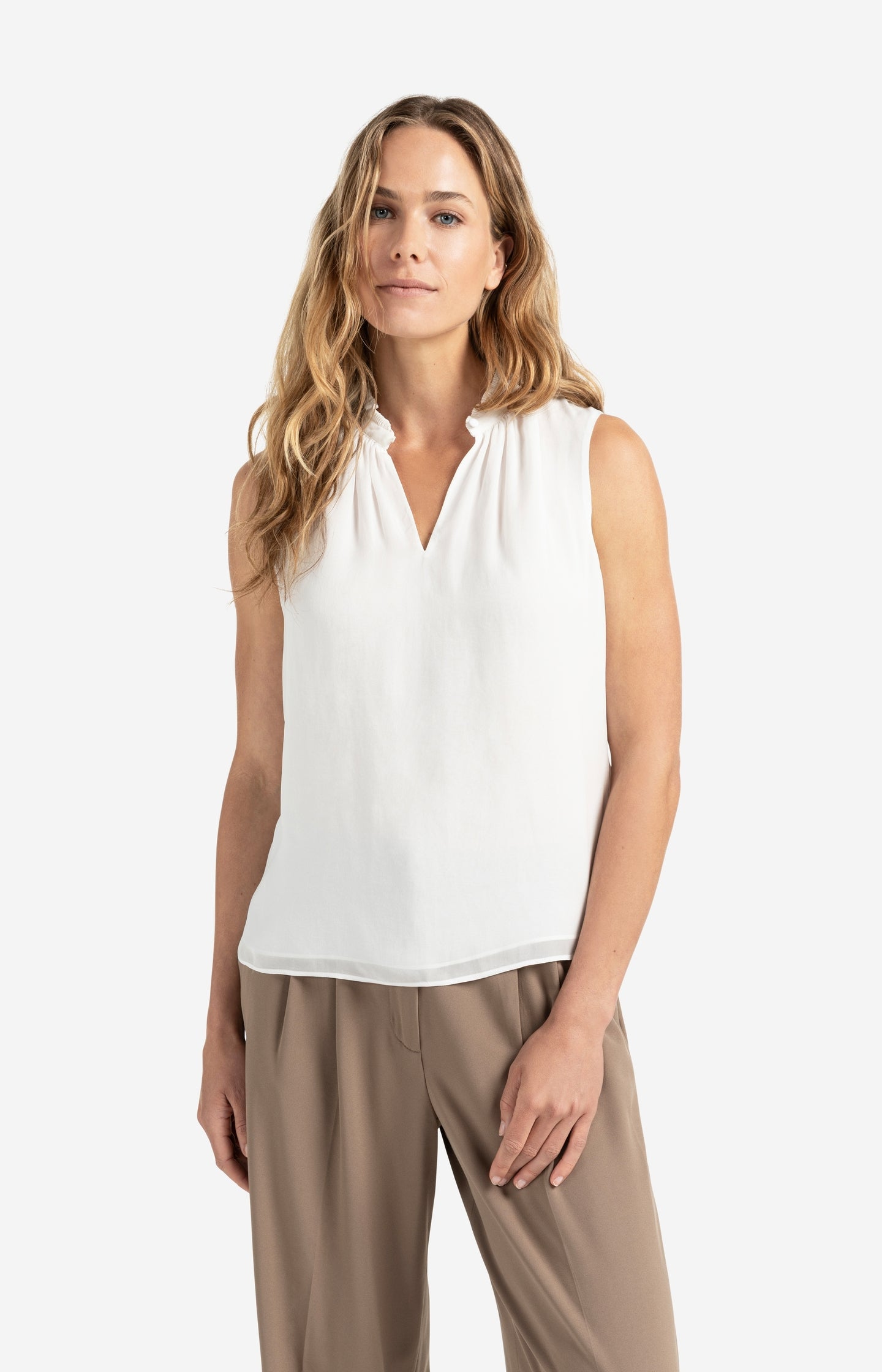 Sleeveless top with ruffled collar and keyhole detail - Type: lookbook