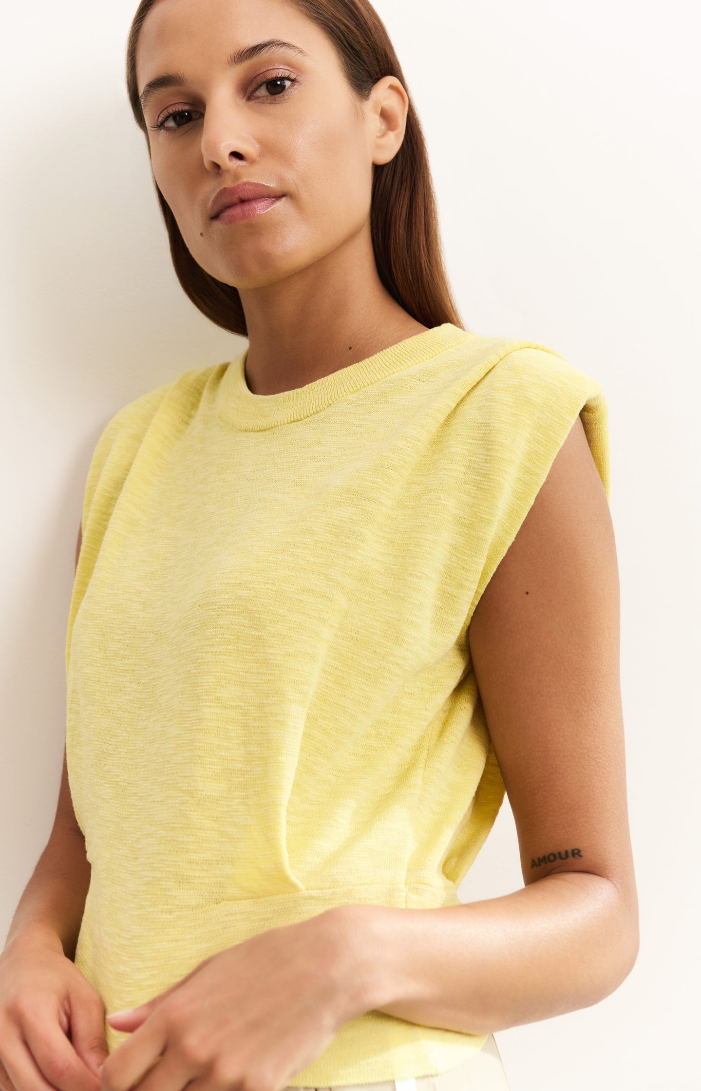 Sleeveless top with shoulder details - Type: lookbook