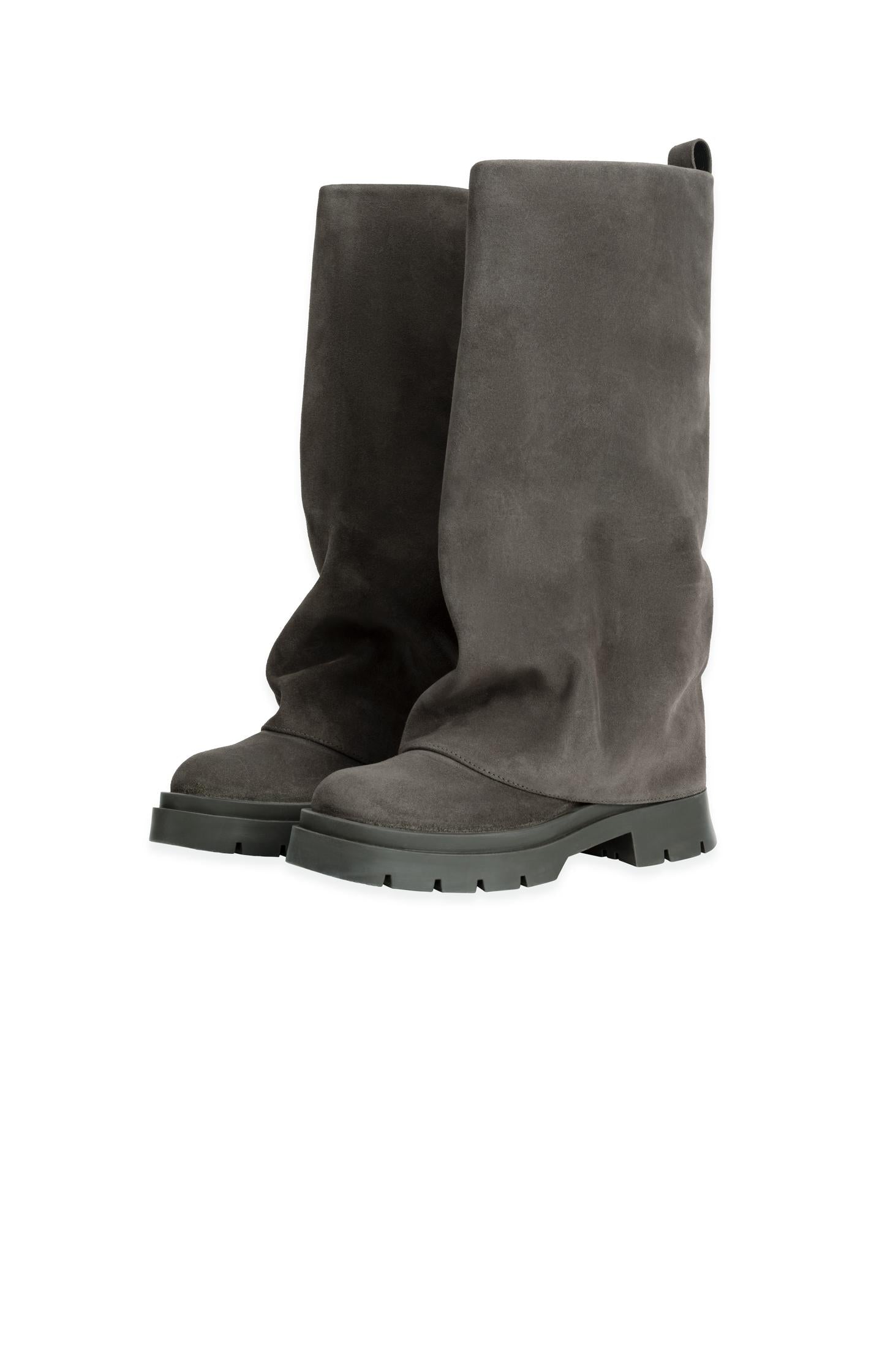 Slouchy suede knee-high boots - Type: lookbook
