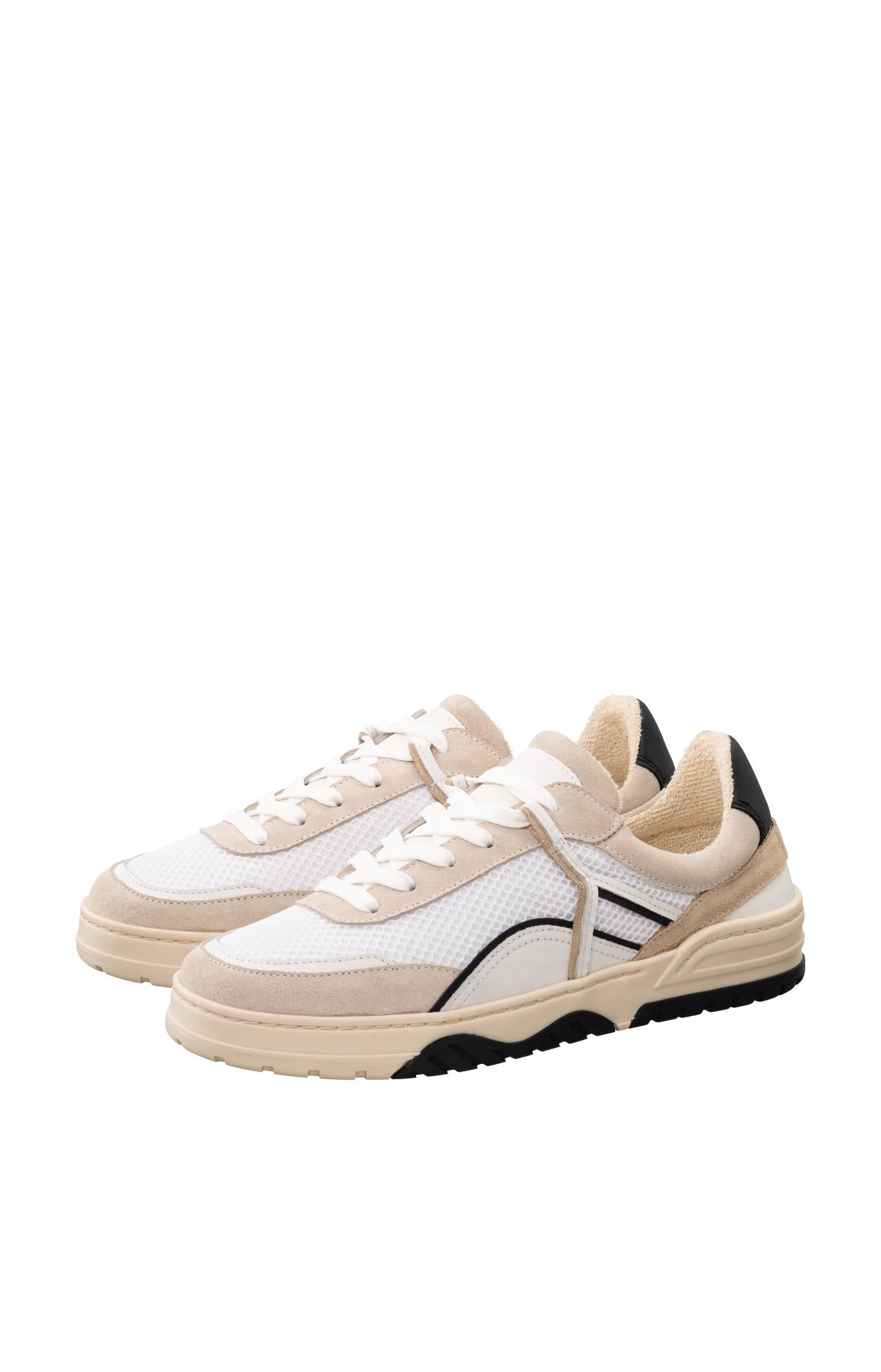 Sneakers with contrasting colors - Type: product