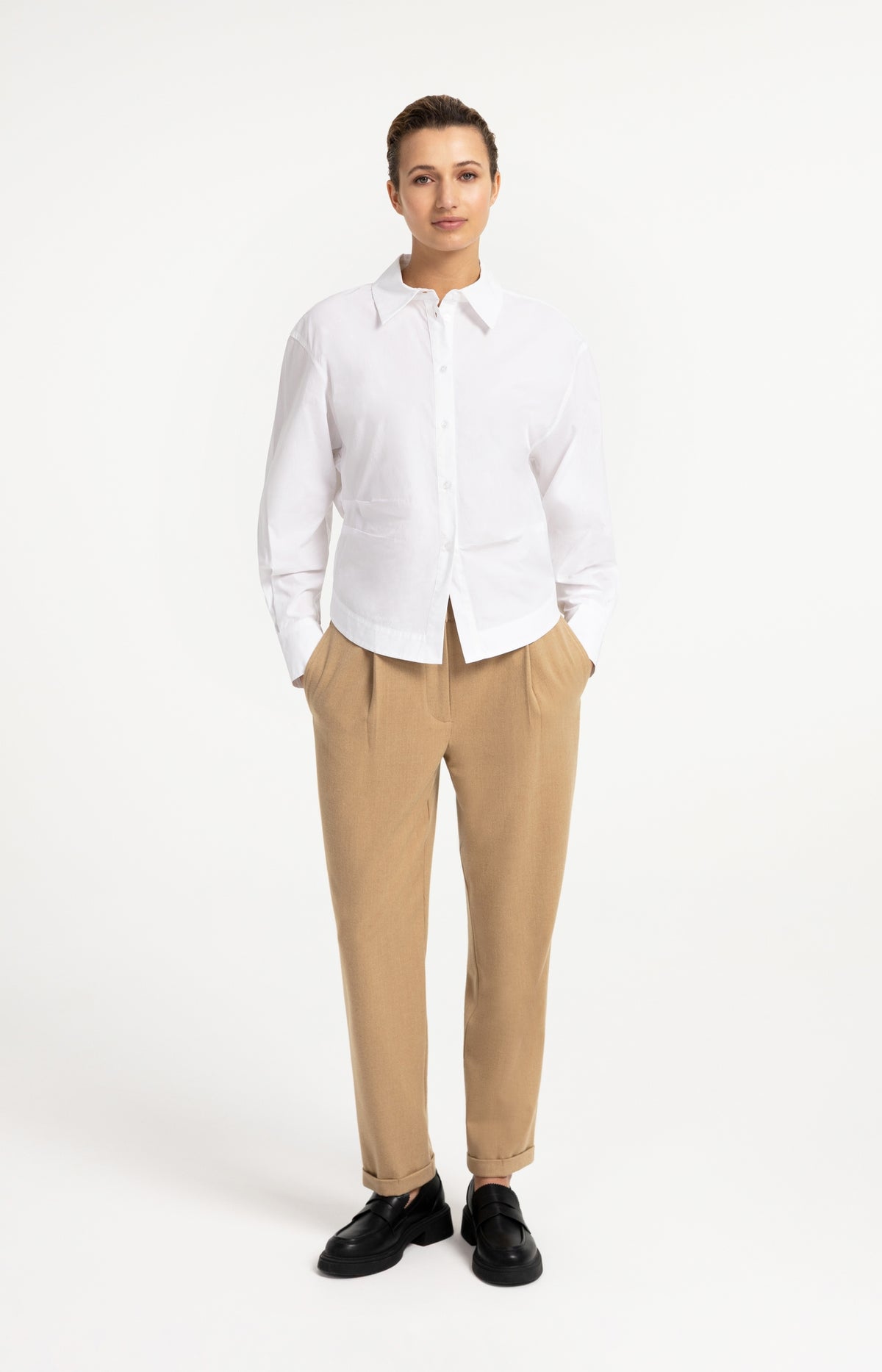 Basic fitted blouse with blind button closure
