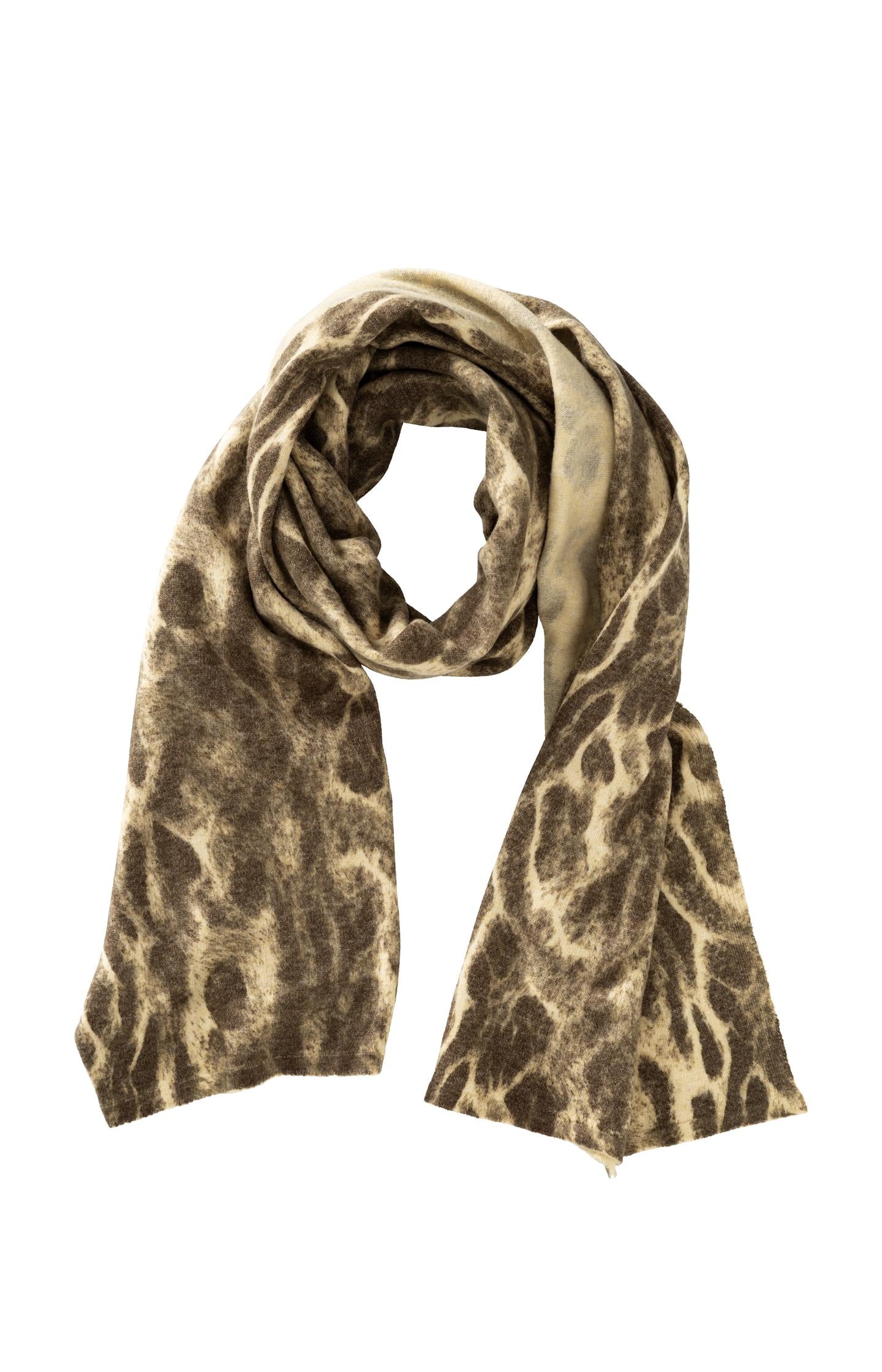Soft scarf with animal print - Type: product