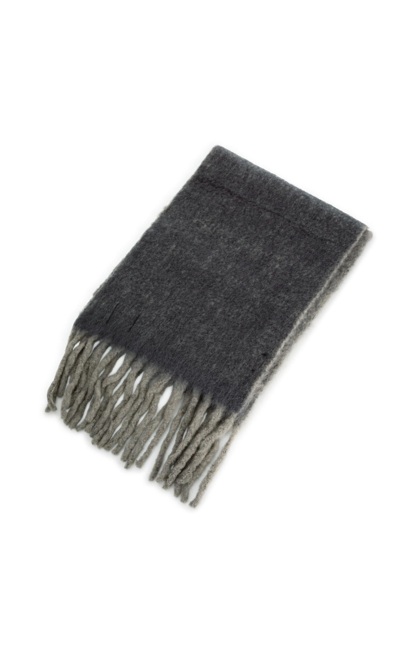 Soft woven scarf with fringes - Type: product